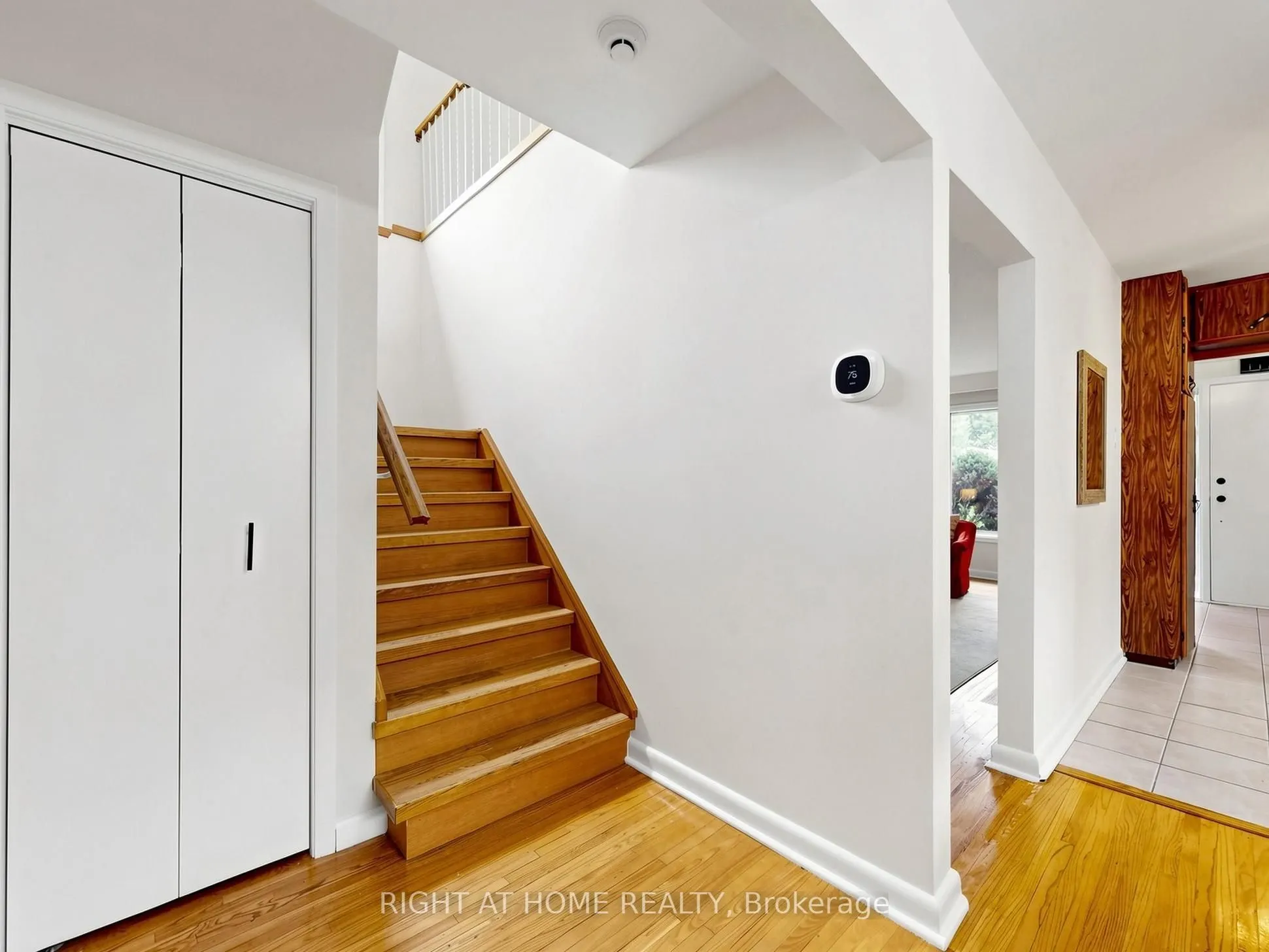 36 Joanna Drive E
