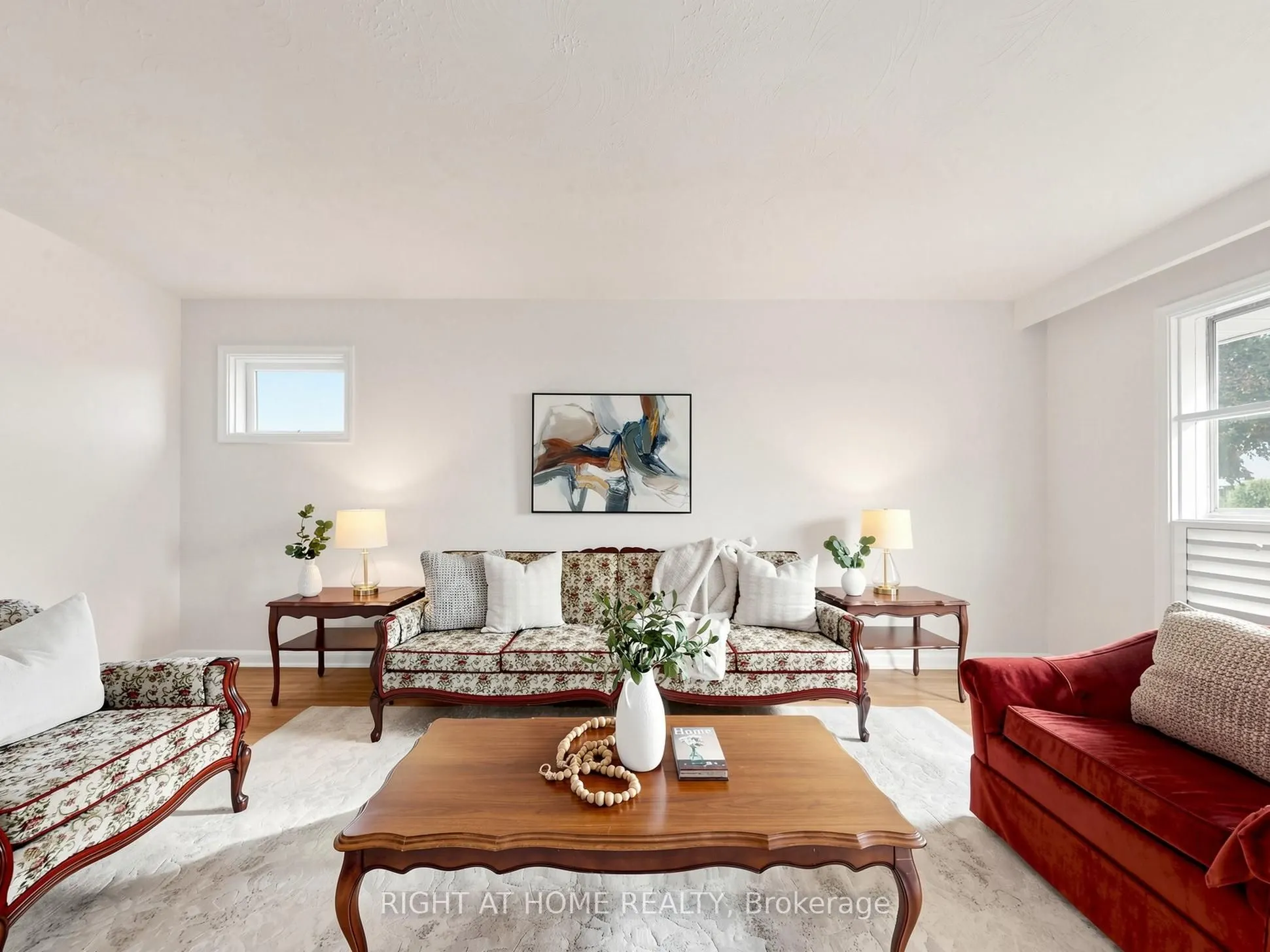 36 Joanna Drive E