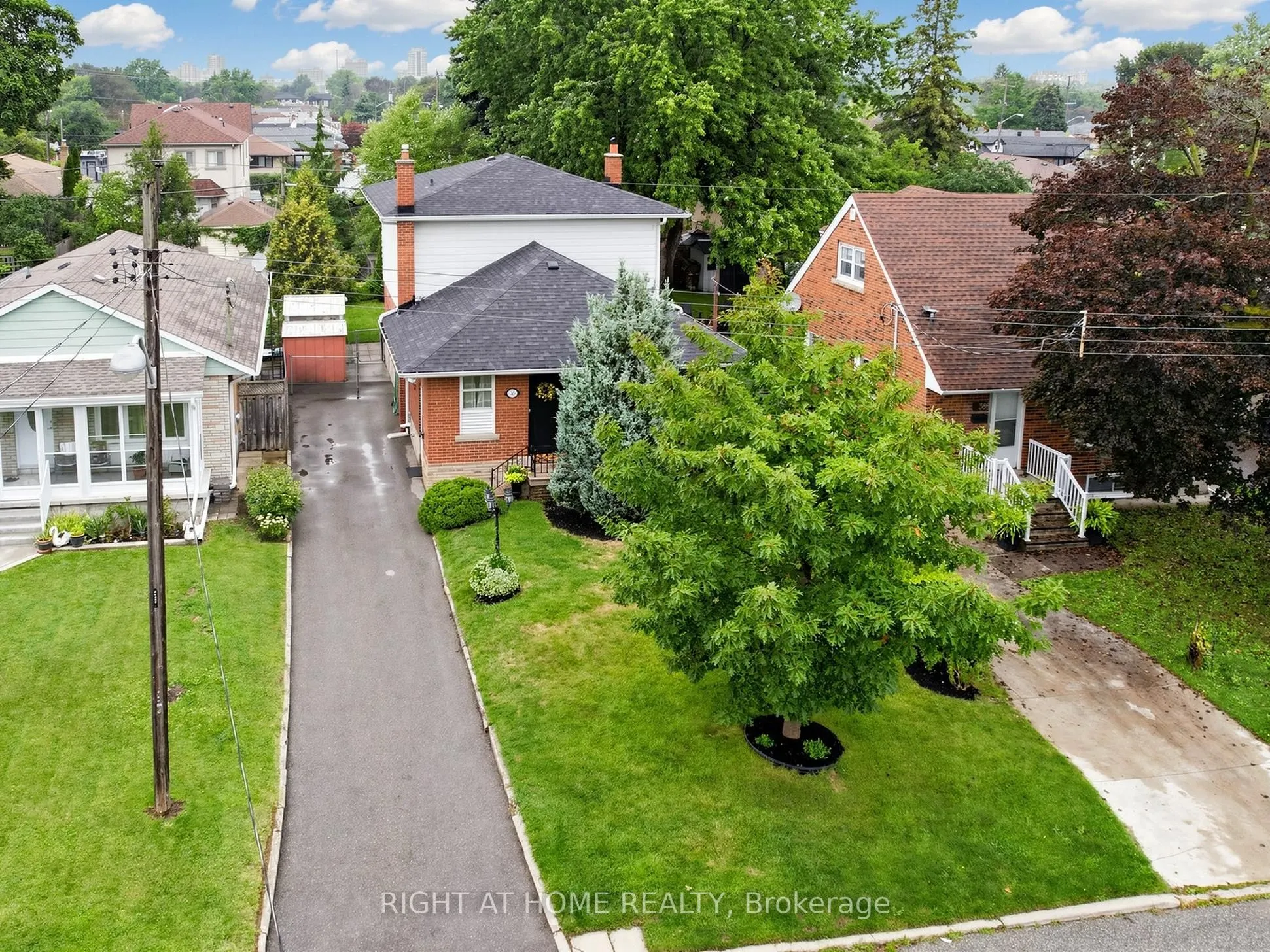 36 Joanna Drive E