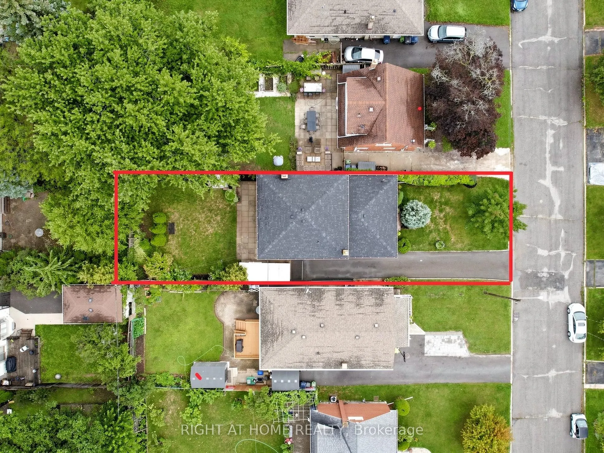 36 Joanna Drive E