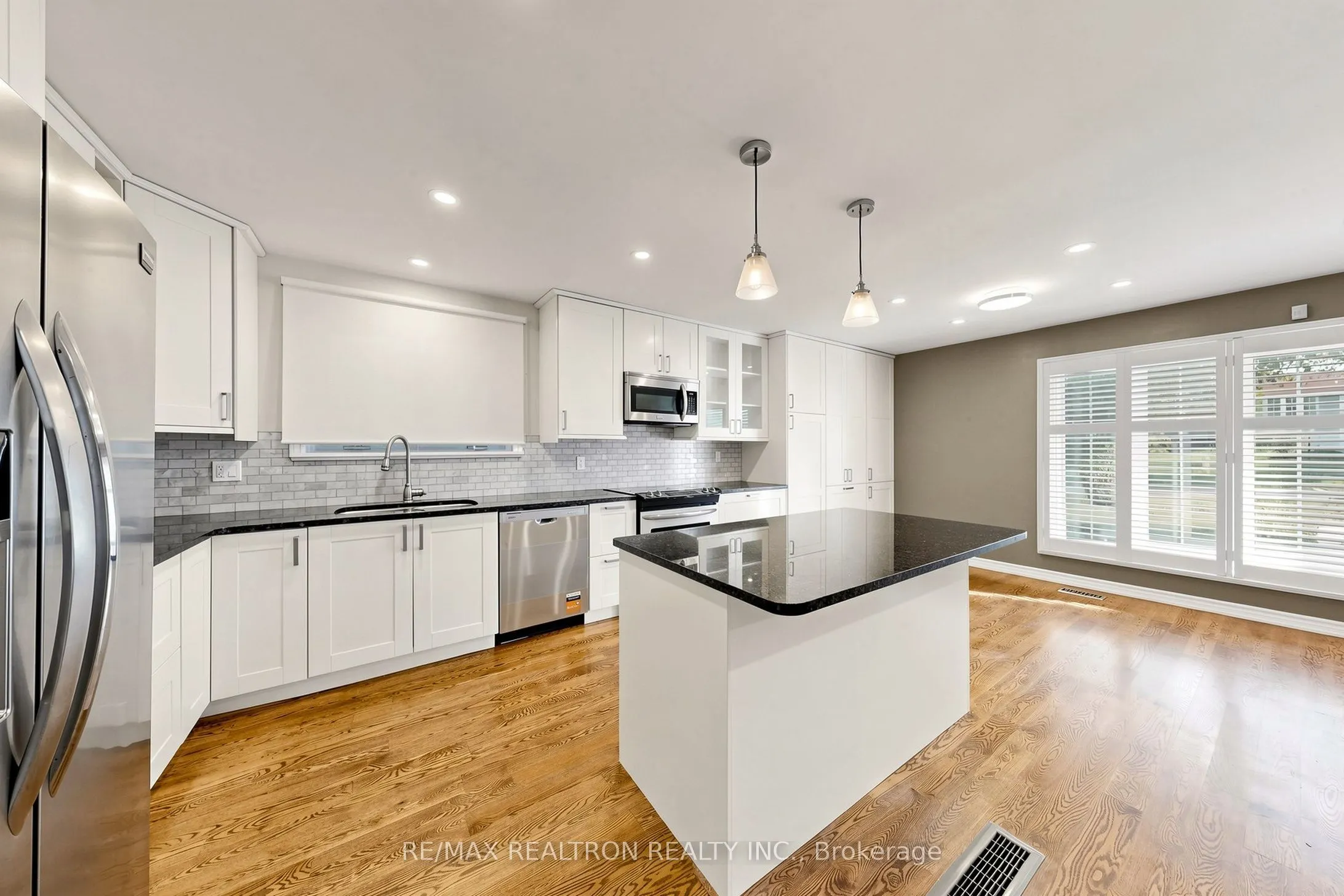 98 Thorncliffe Street