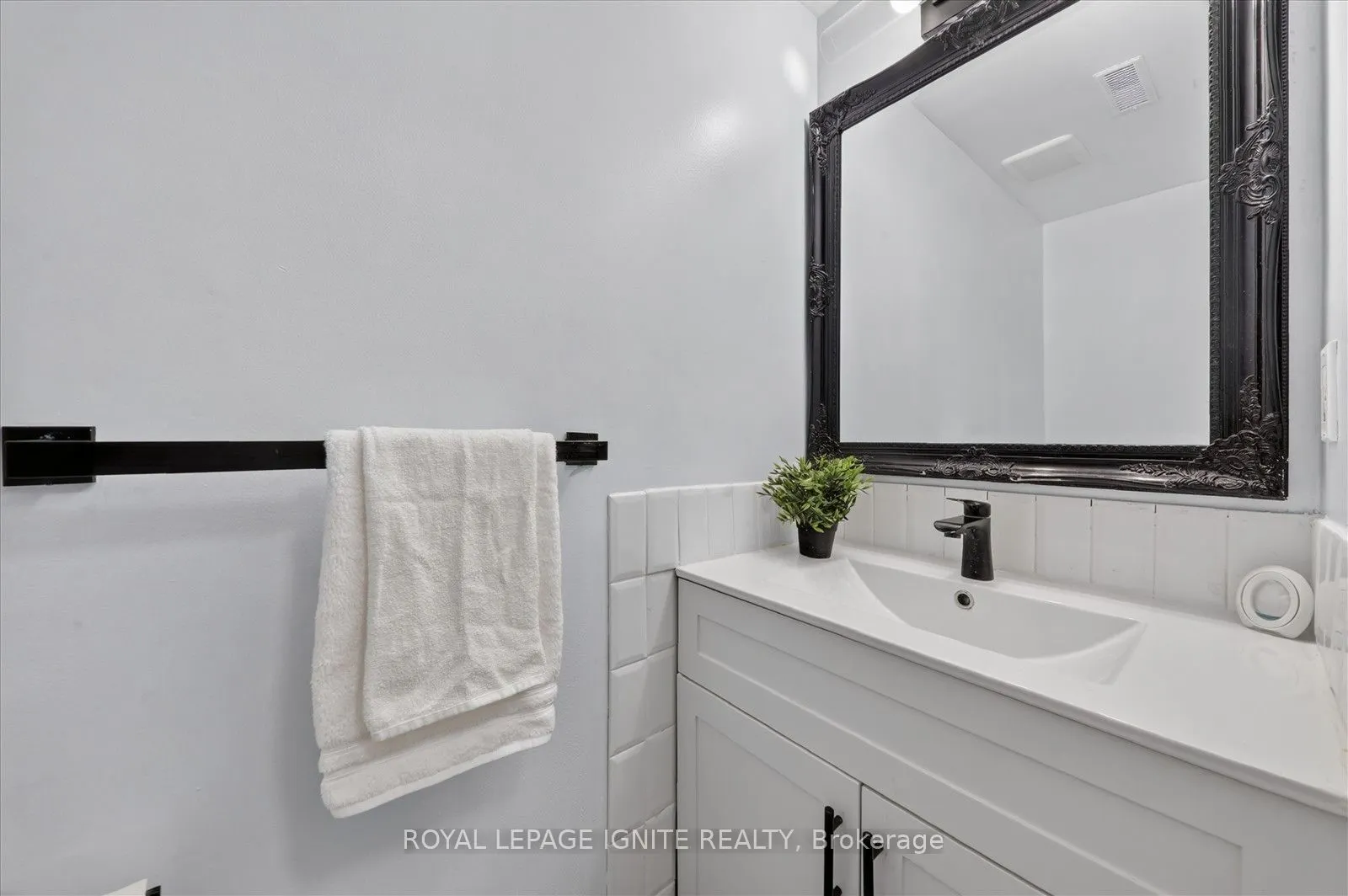 200 Murison Boulevard #33