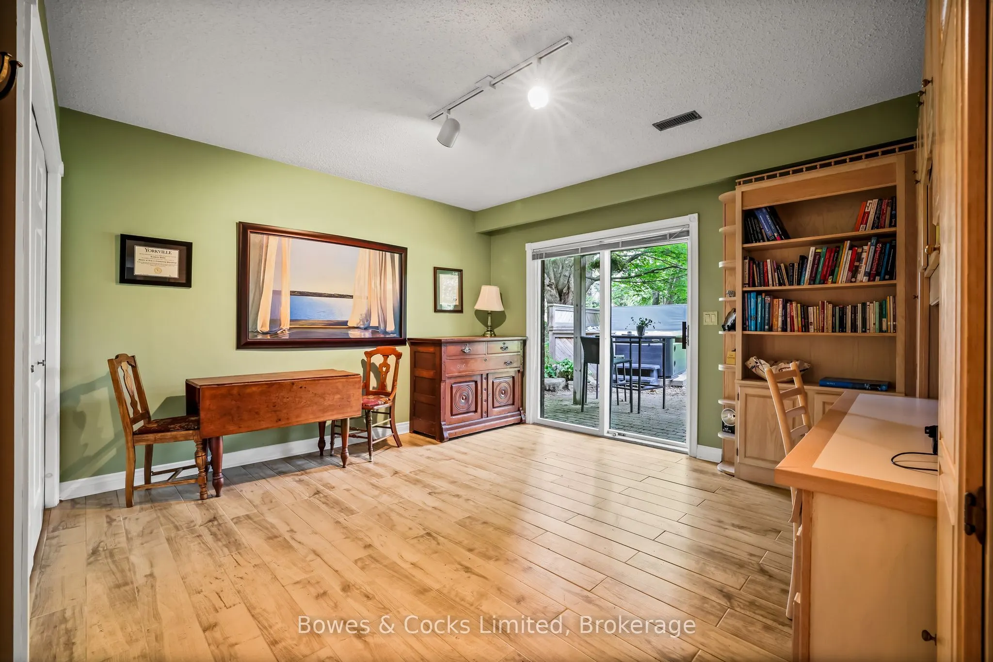 3255 Pollard Road