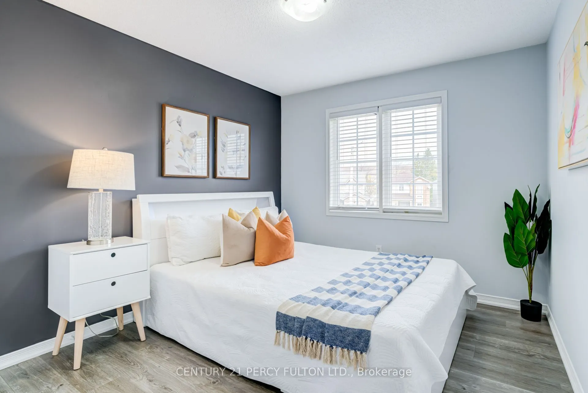 1842 Dalhousie Crescent