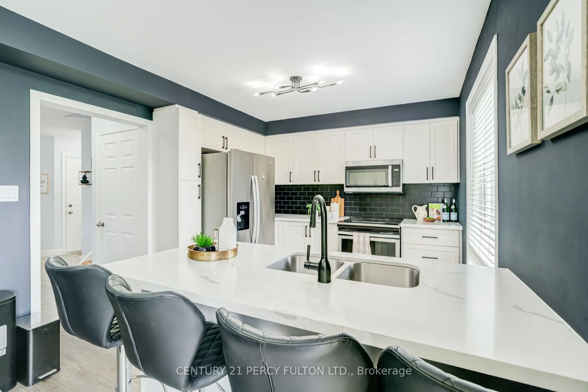 1842 Dalhousie Crescent