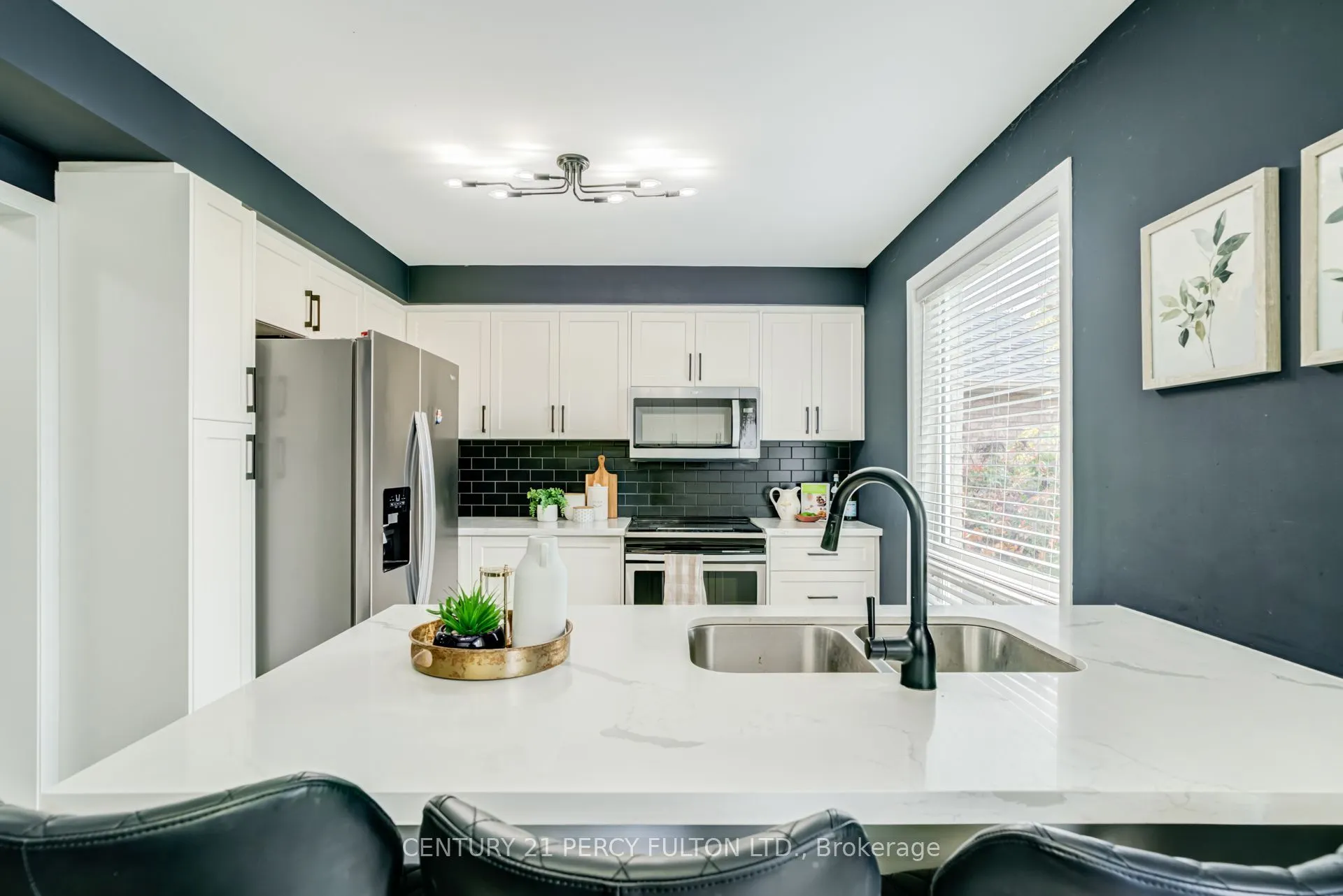 1842 Dalhousie Crescent