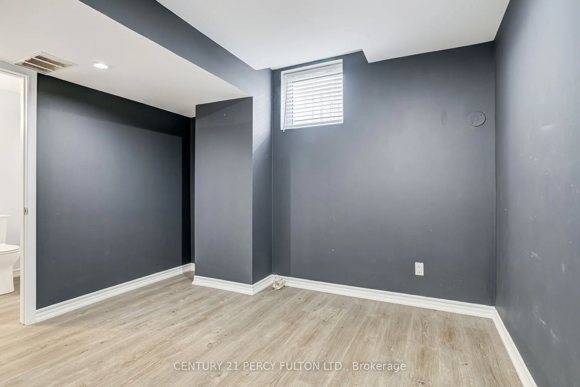 1842 Dalhousie Crescent