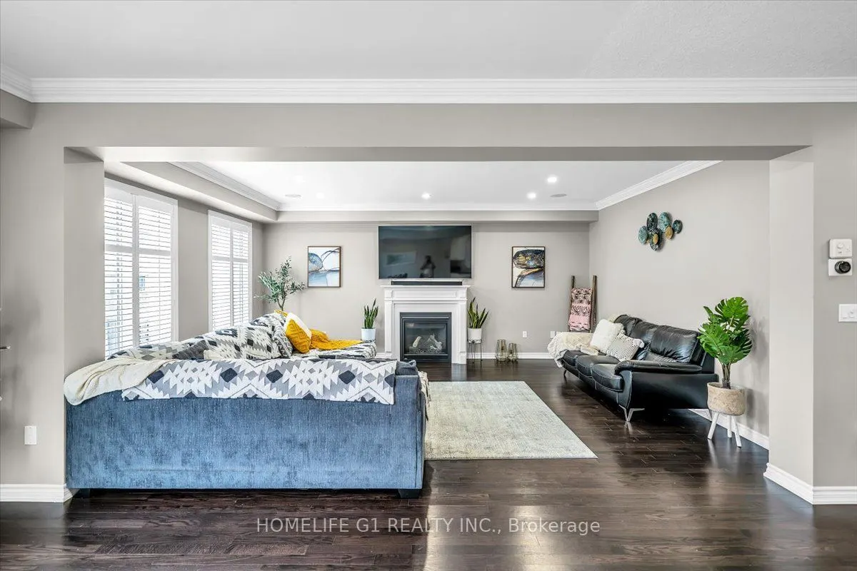 47 Holyrod Drive