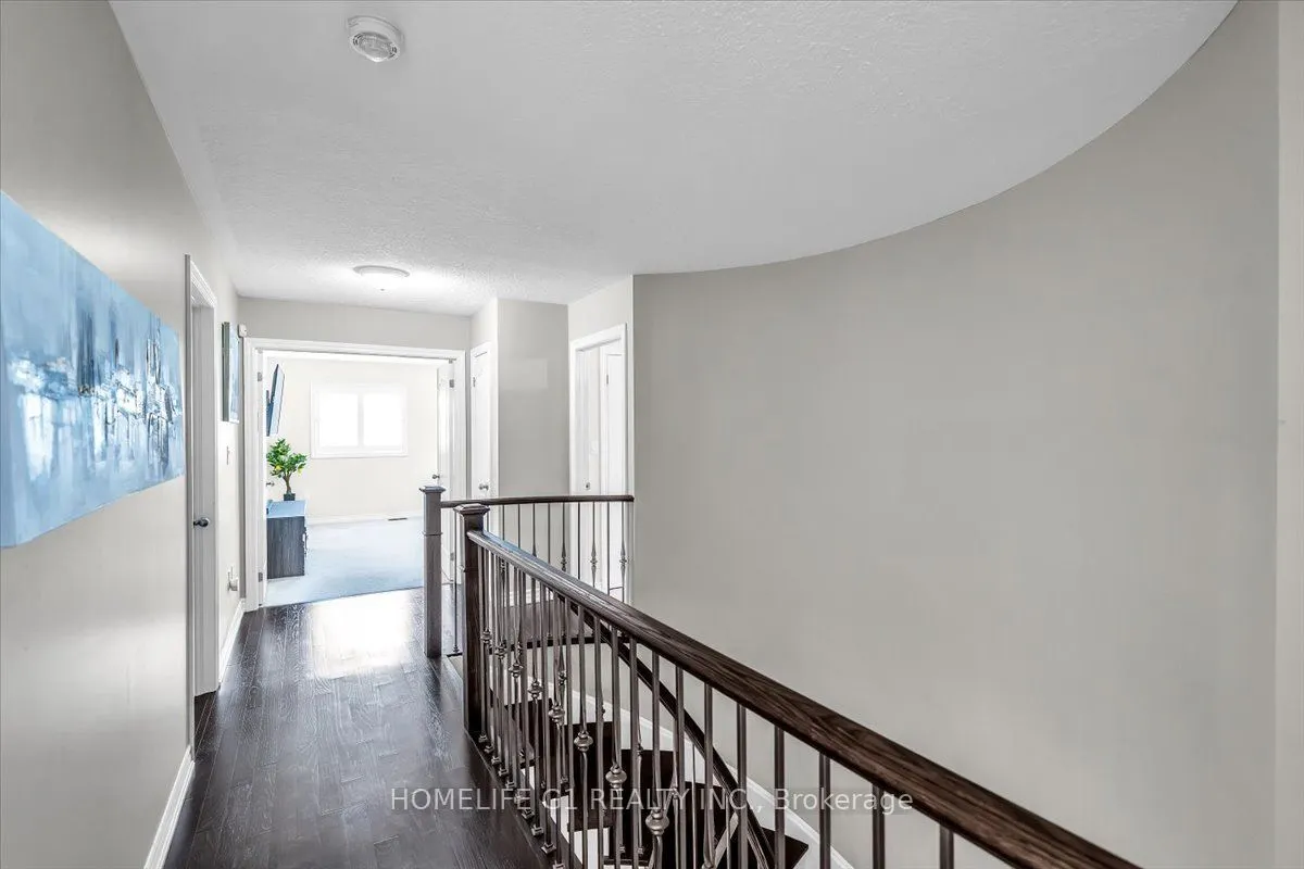 47 Holyrod Drive