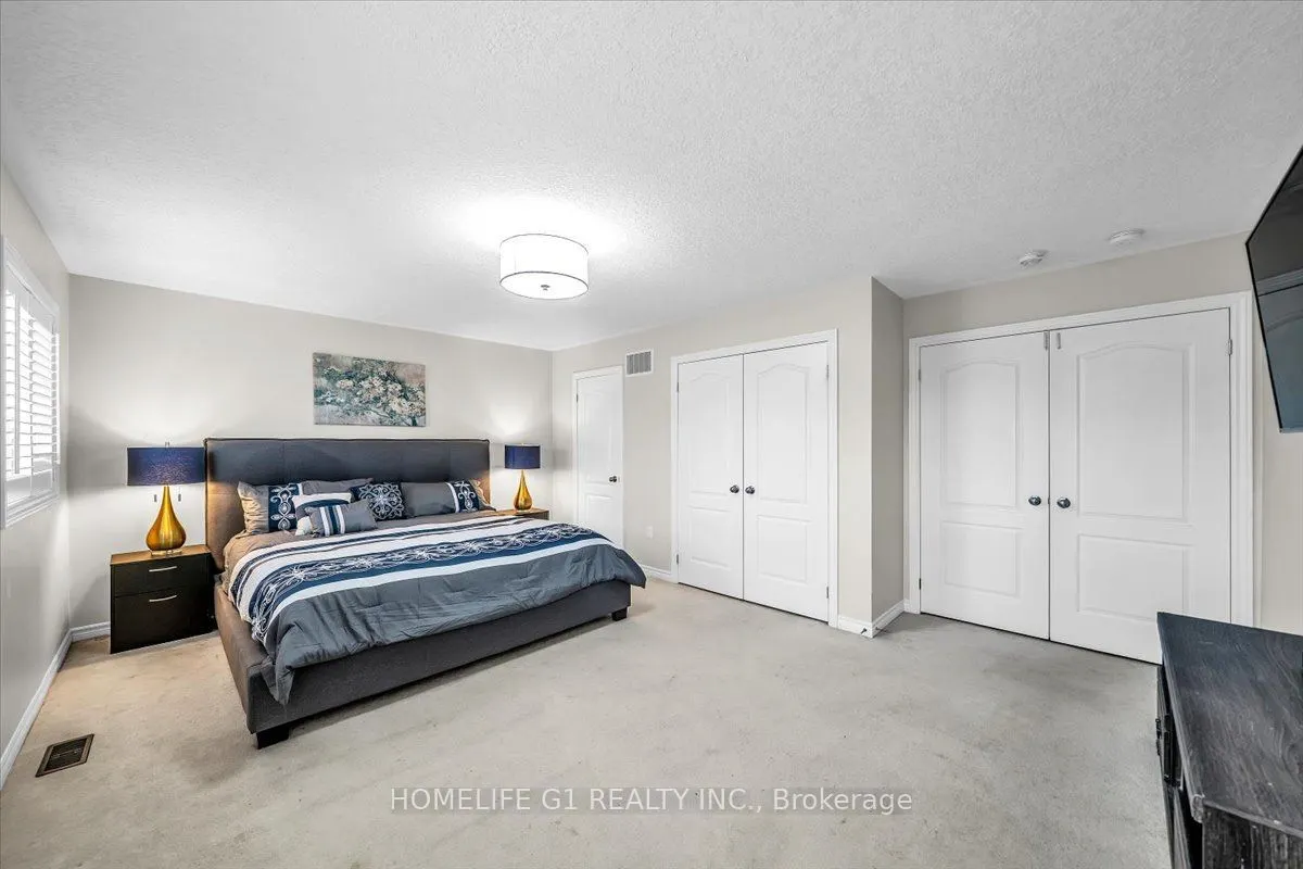 47 Holyrod Drive