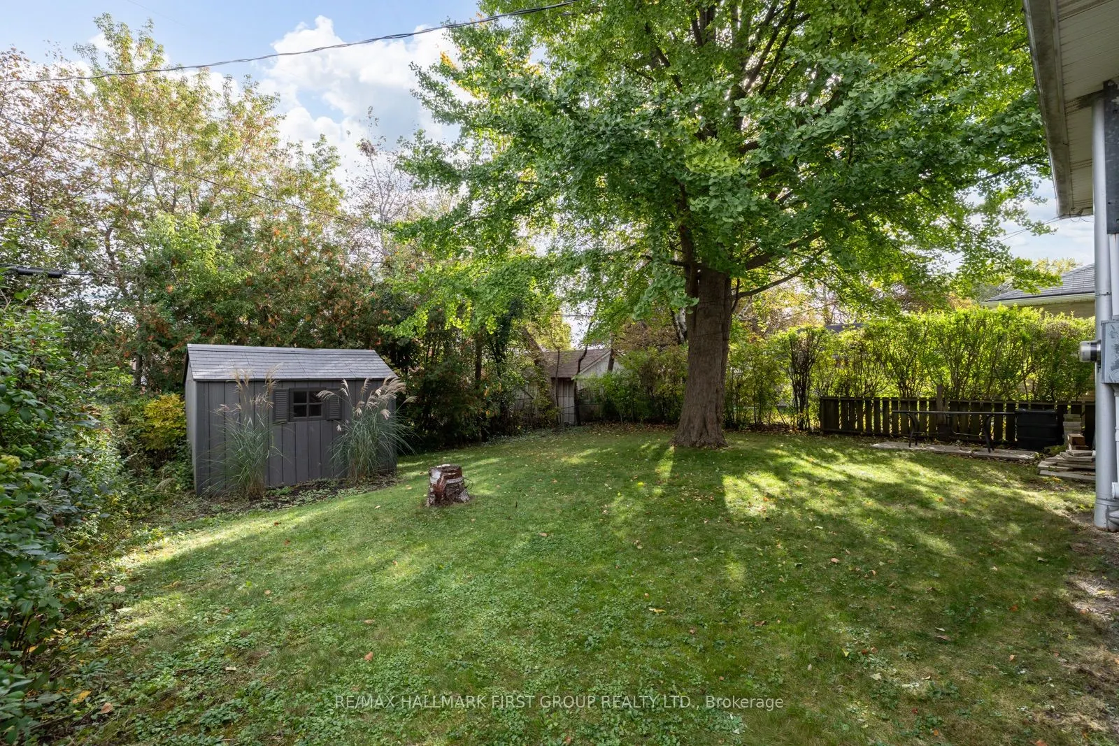 28 Forest Road