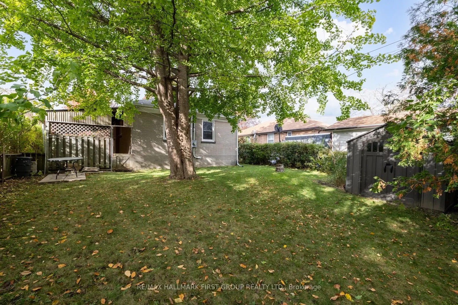 28 Forest Road