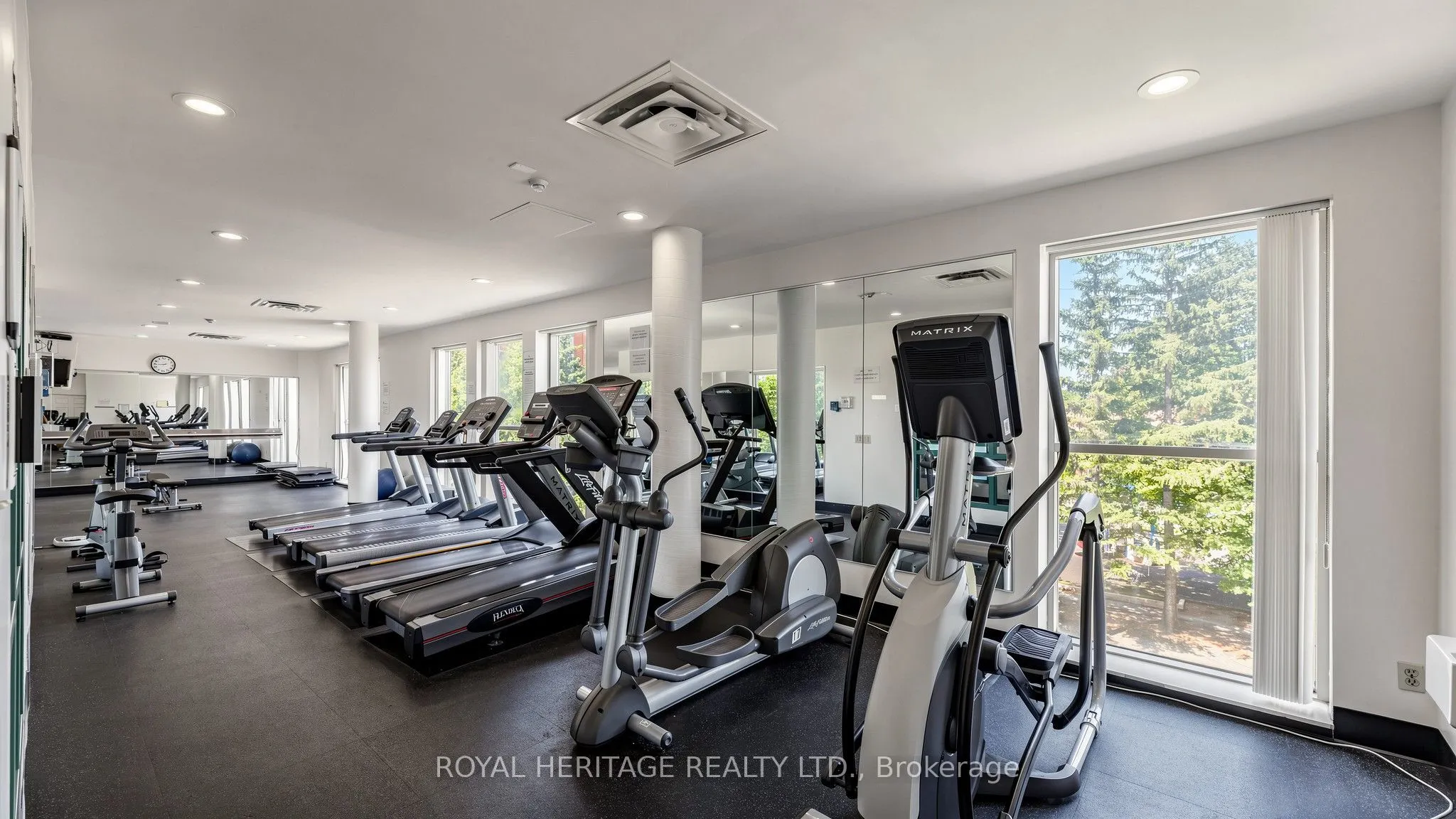 2472 Eglinton Avenue E #Th 19