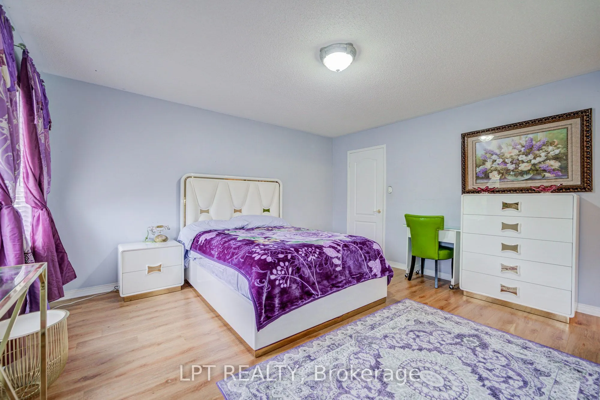 69 Westacott Crescent