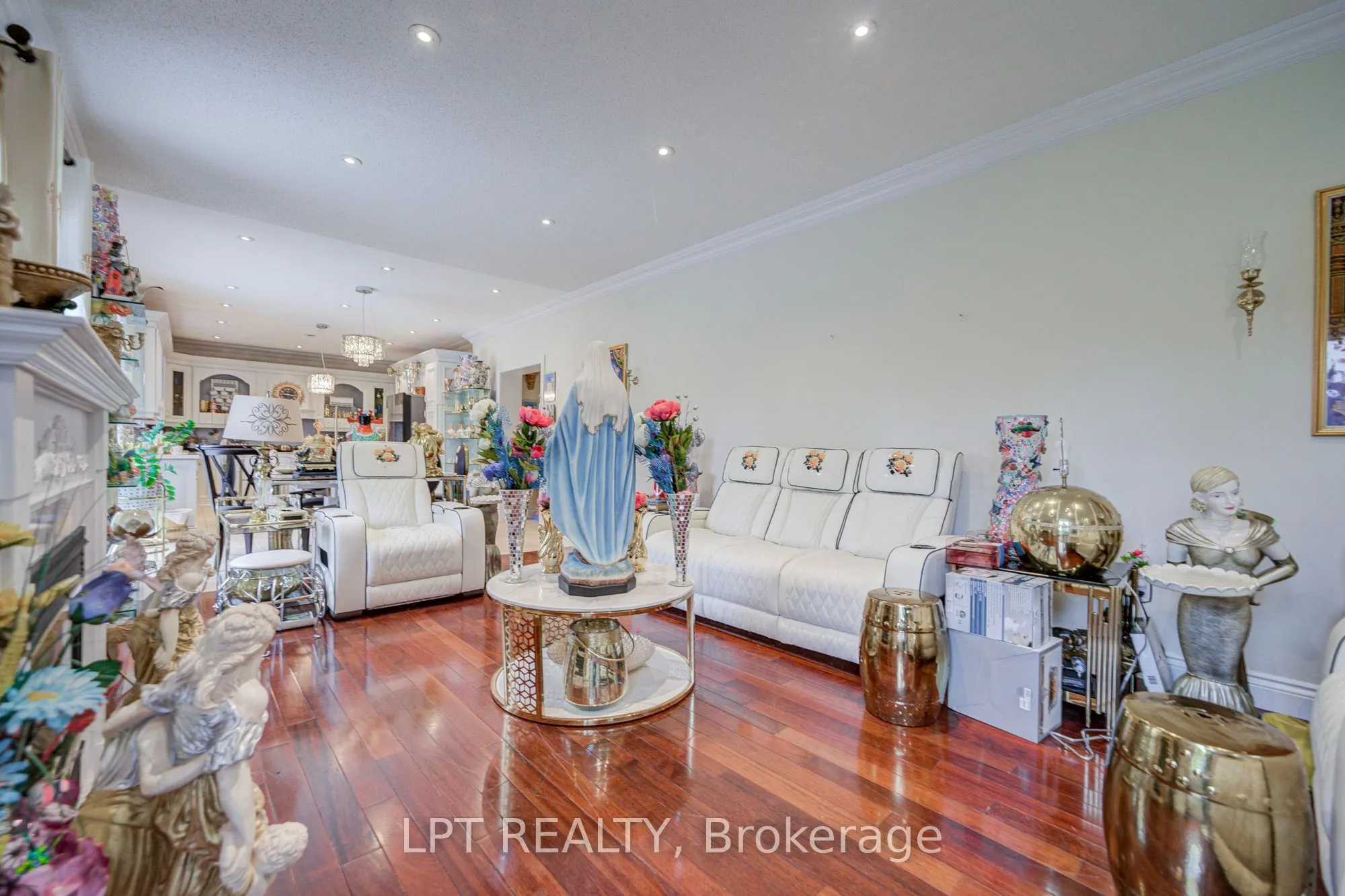 69 Westacott Crescent
