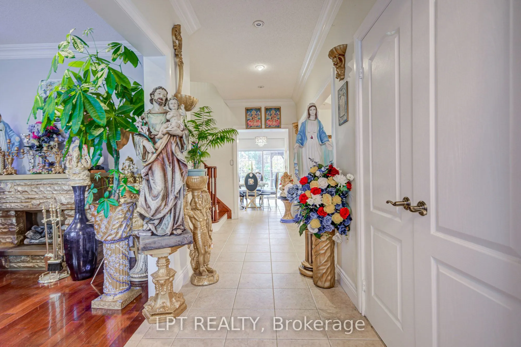 69 Westacott Crescent