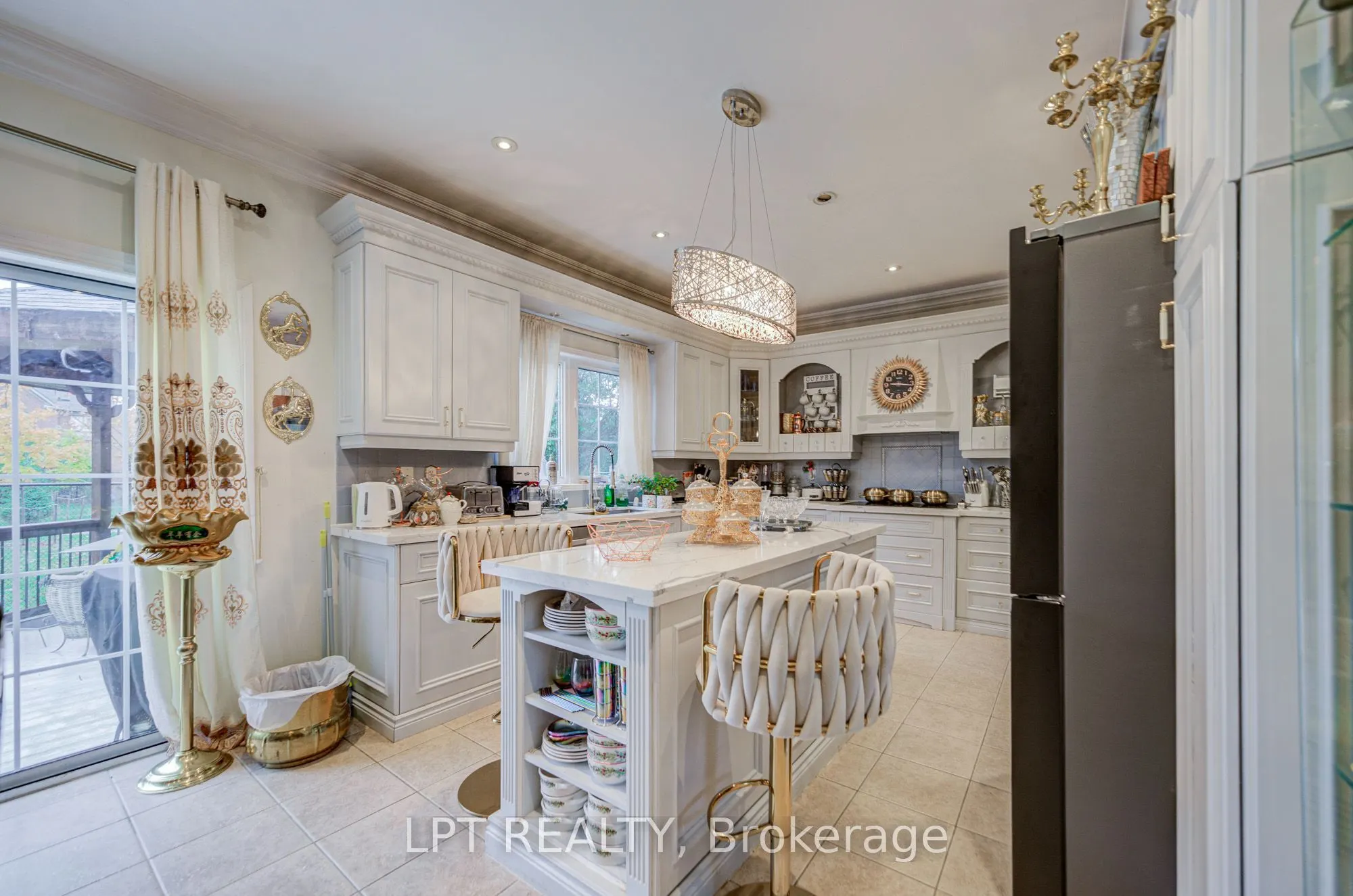 69 Westacott Crescent
