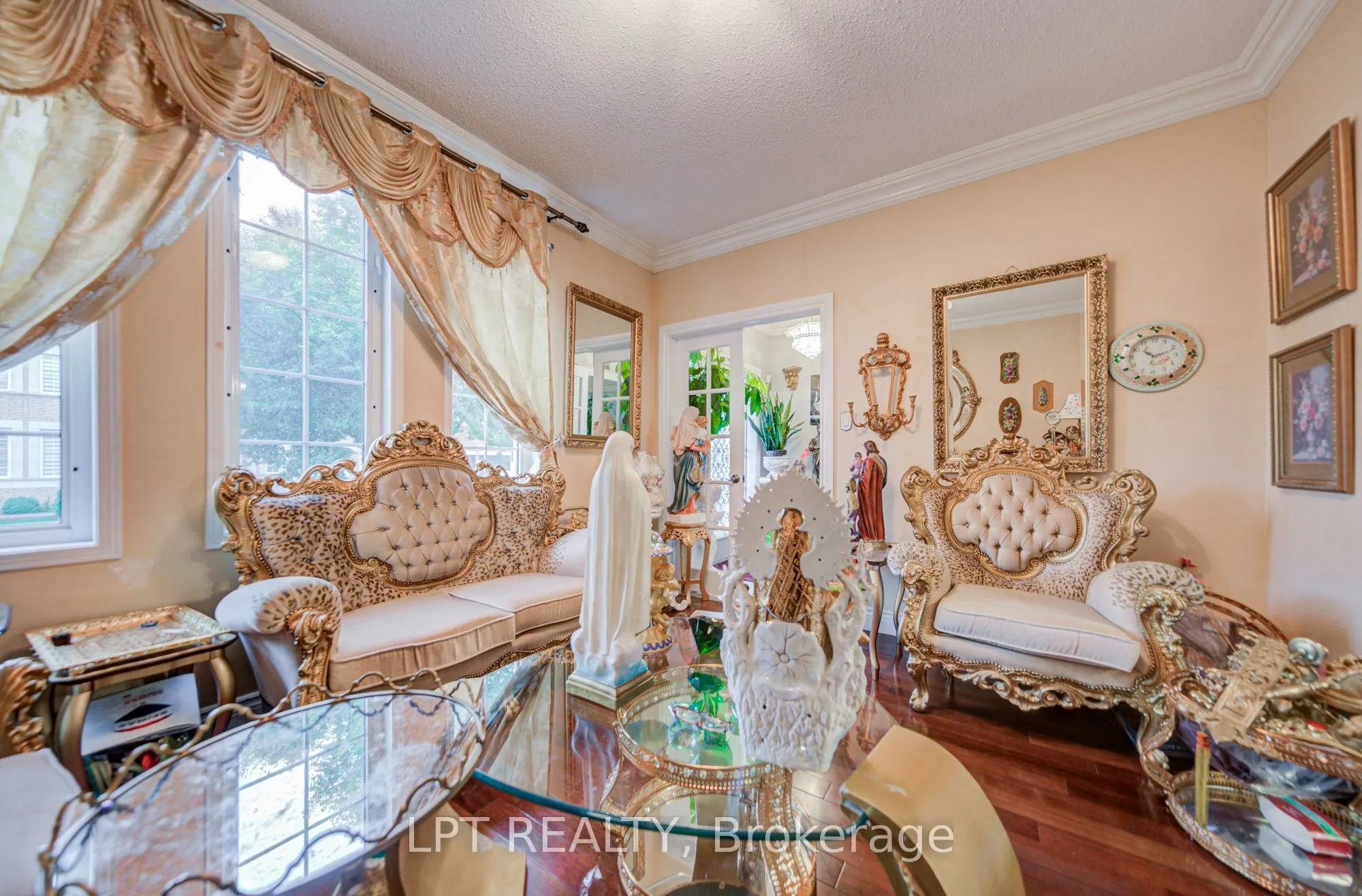 69 Westacott Crescent