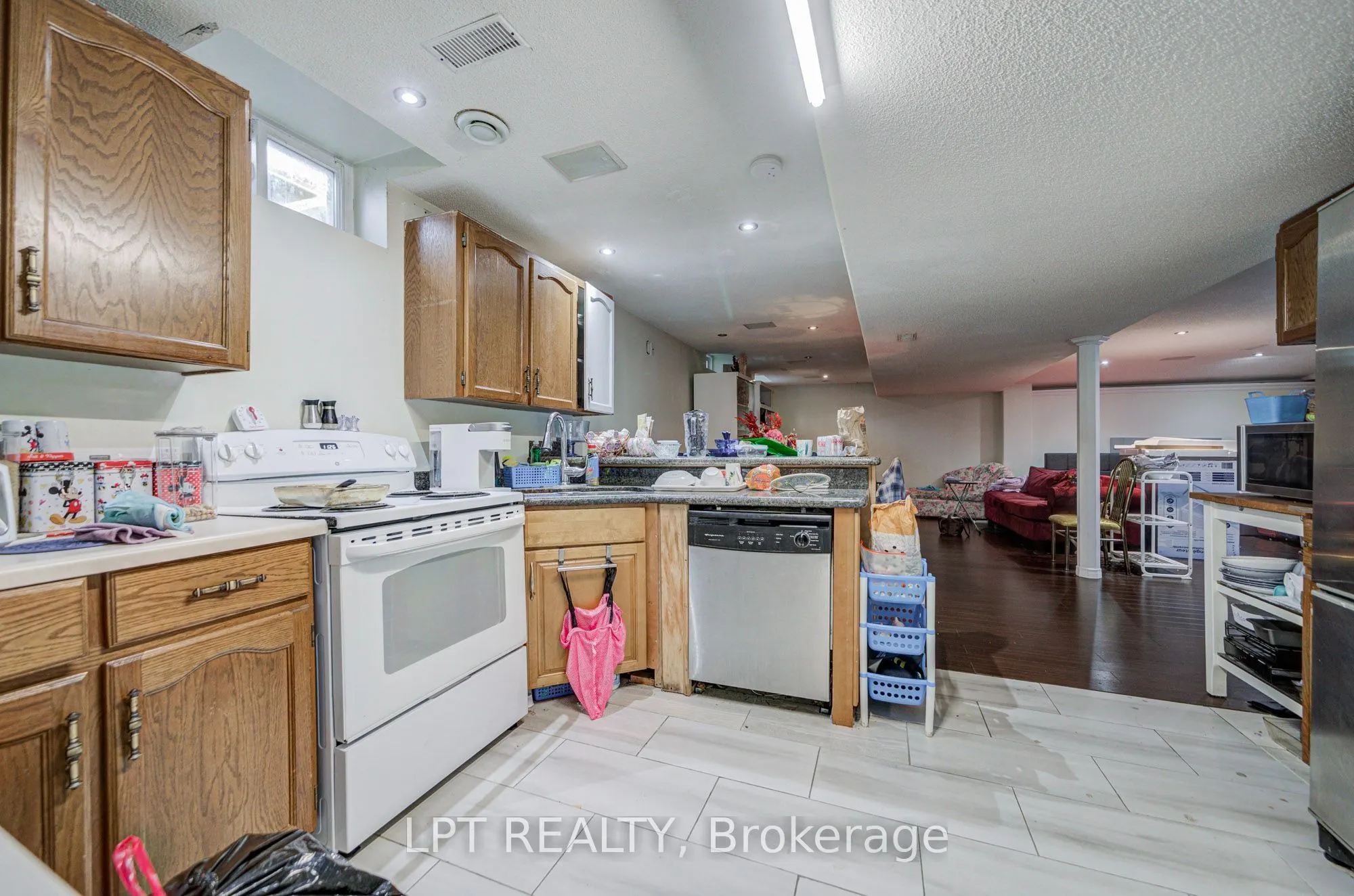 69 Westacott Crescent