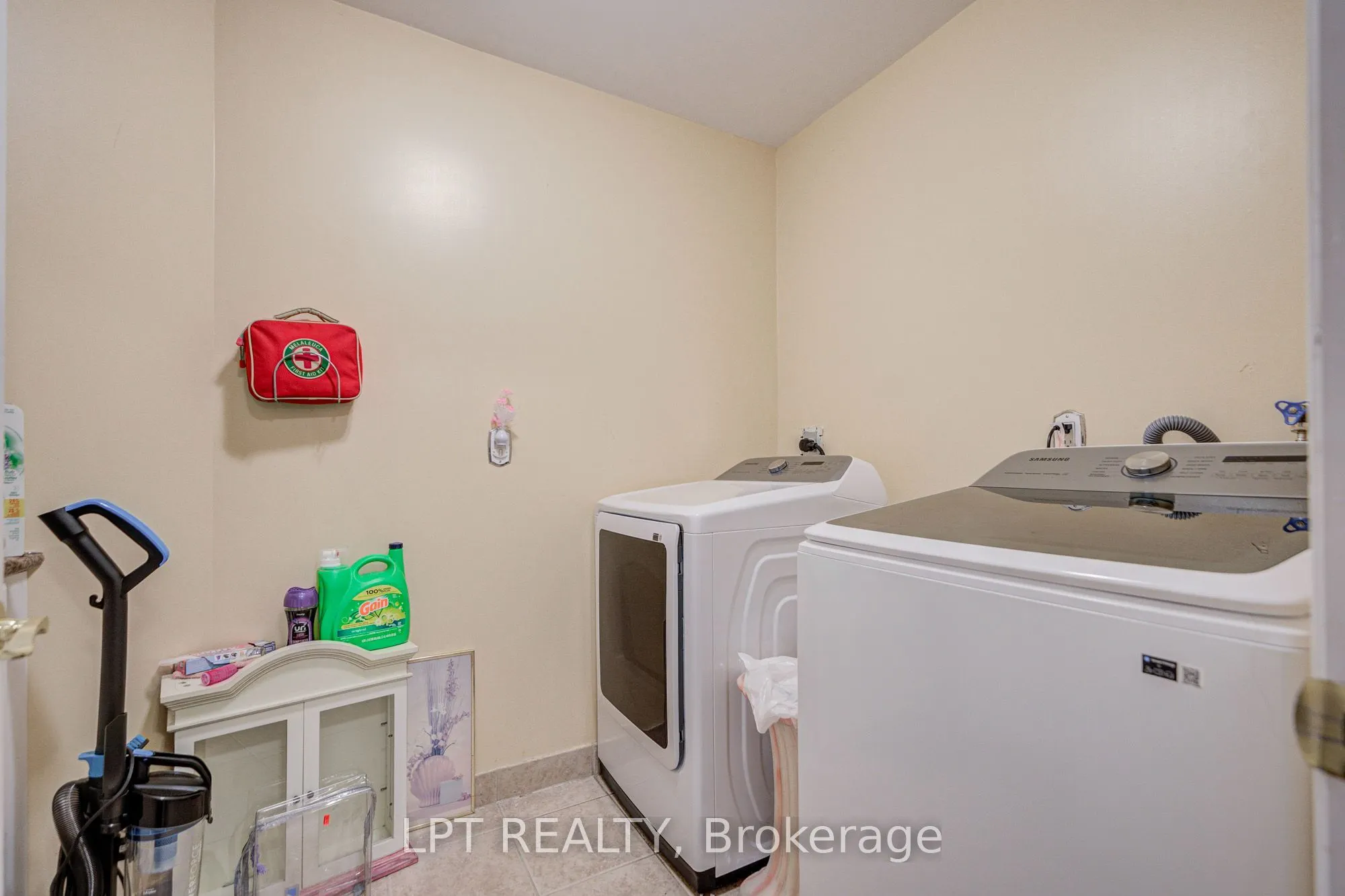 69 Westacott Crescent