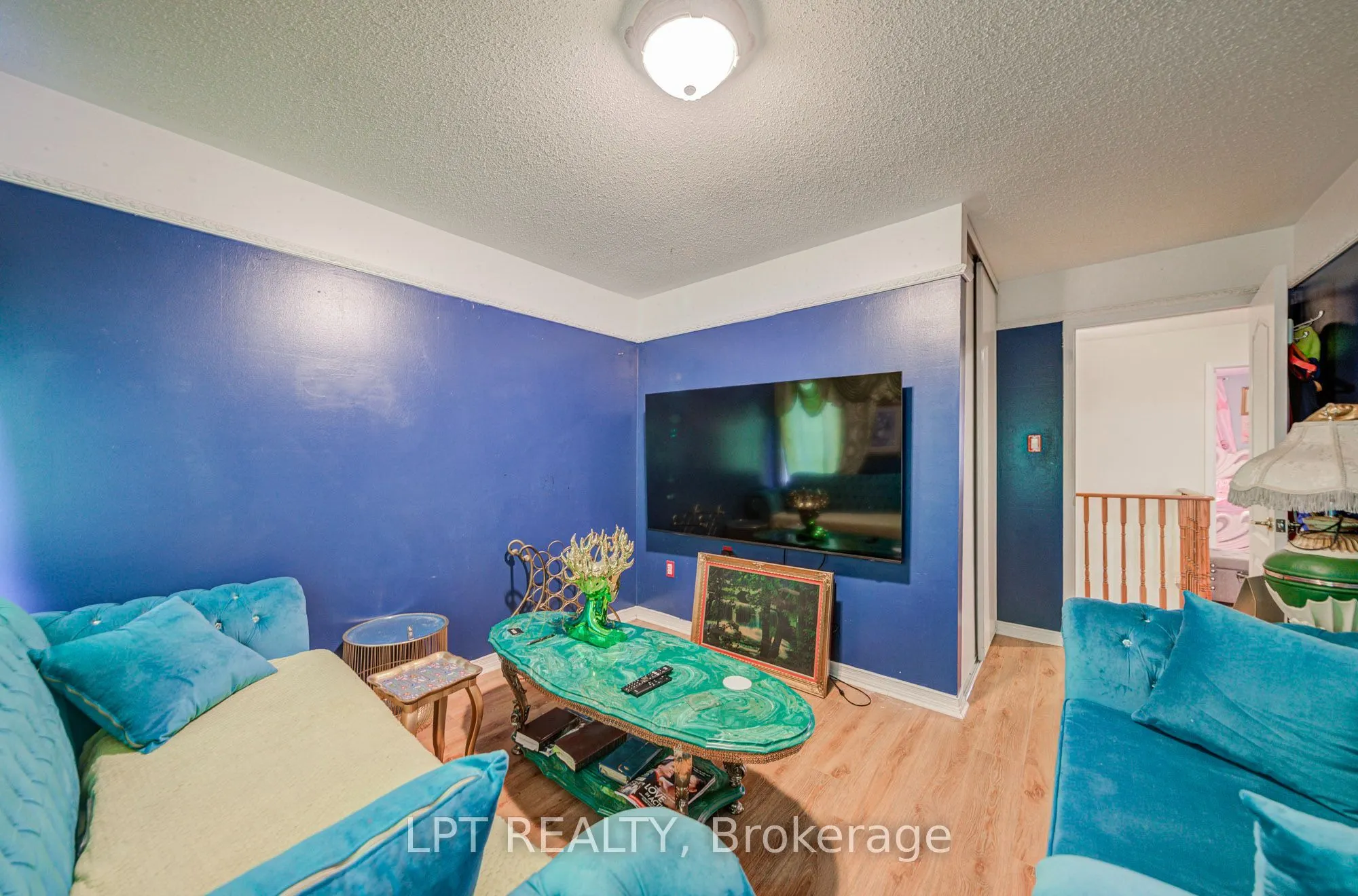 69 Westacott Crescent