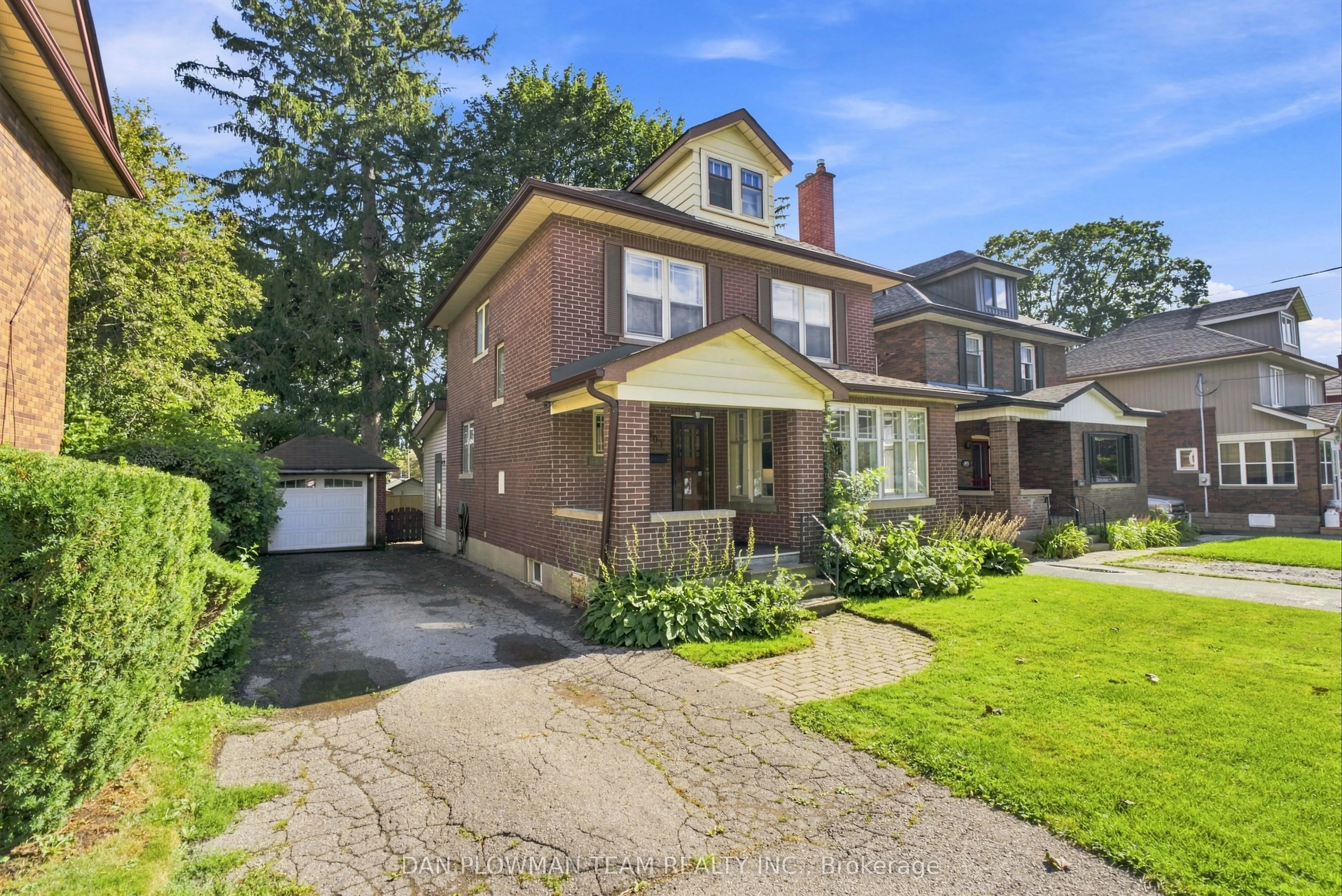 307 William Street E