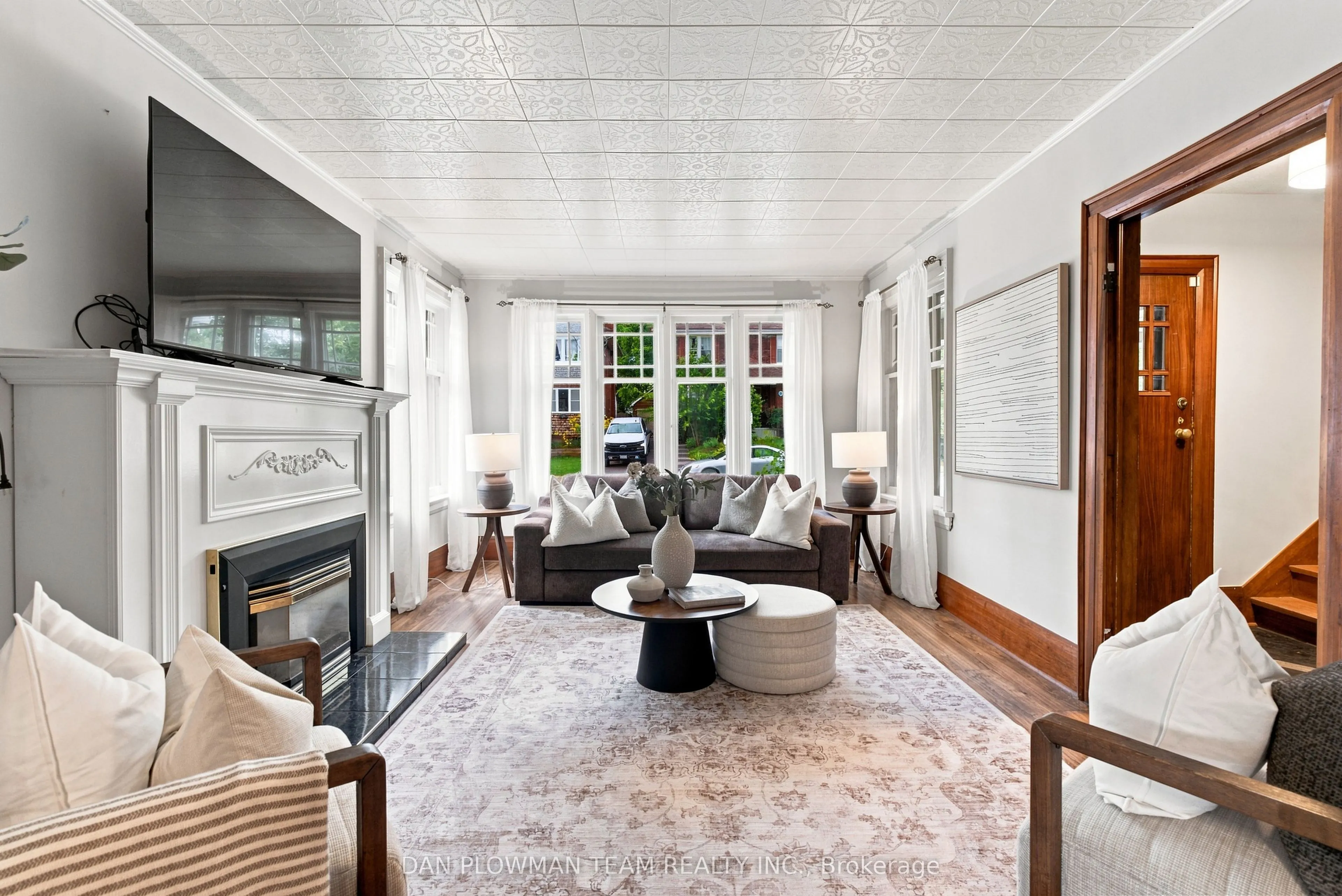 307 William Street E