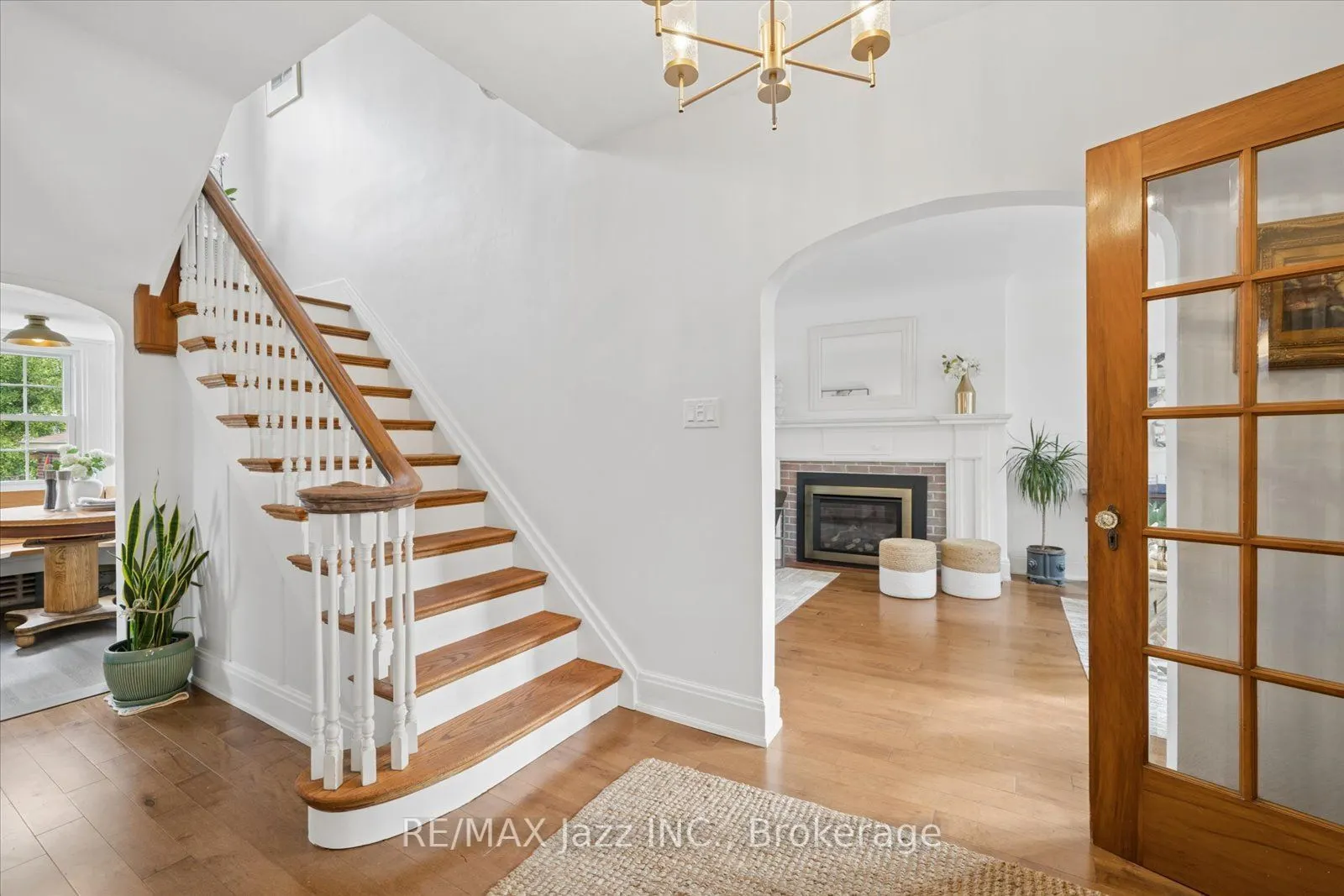 621 Masson Street