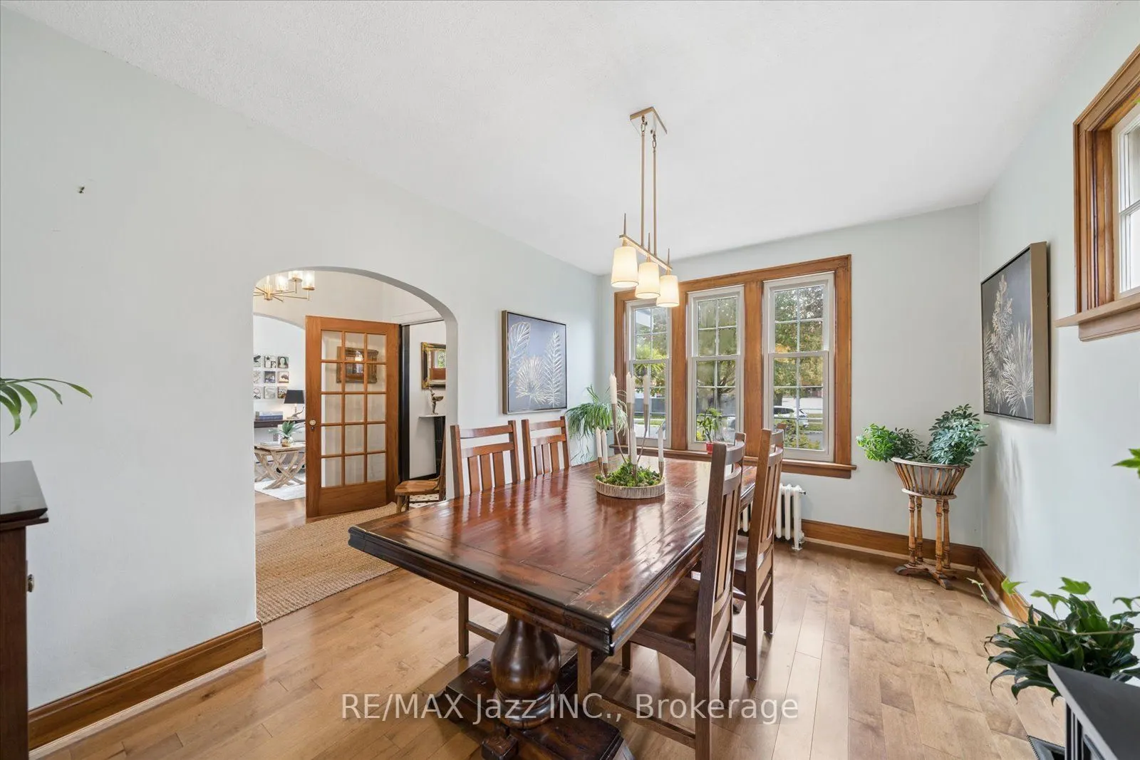 621 Masson Street