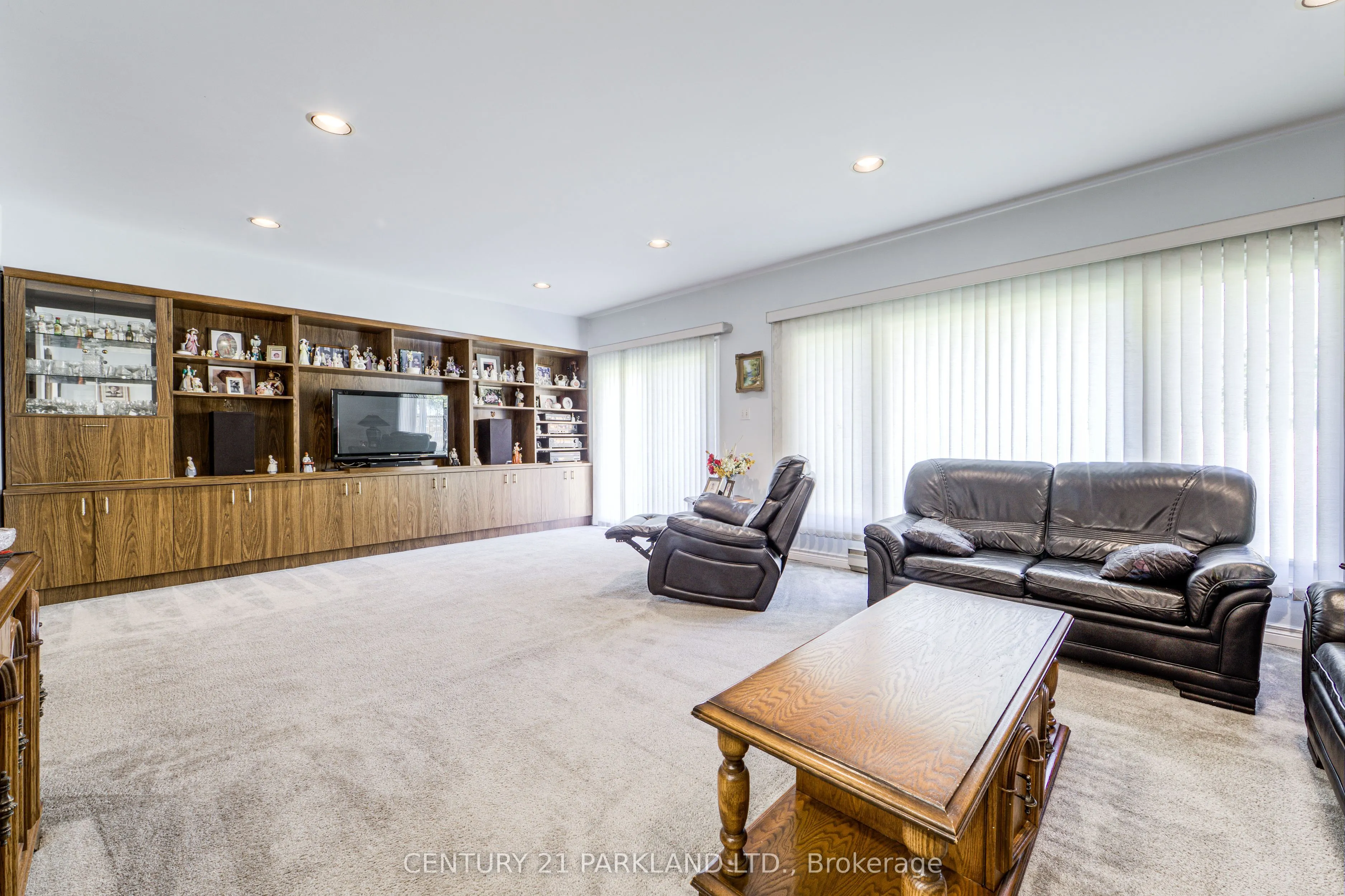 22 Waterfield Drive