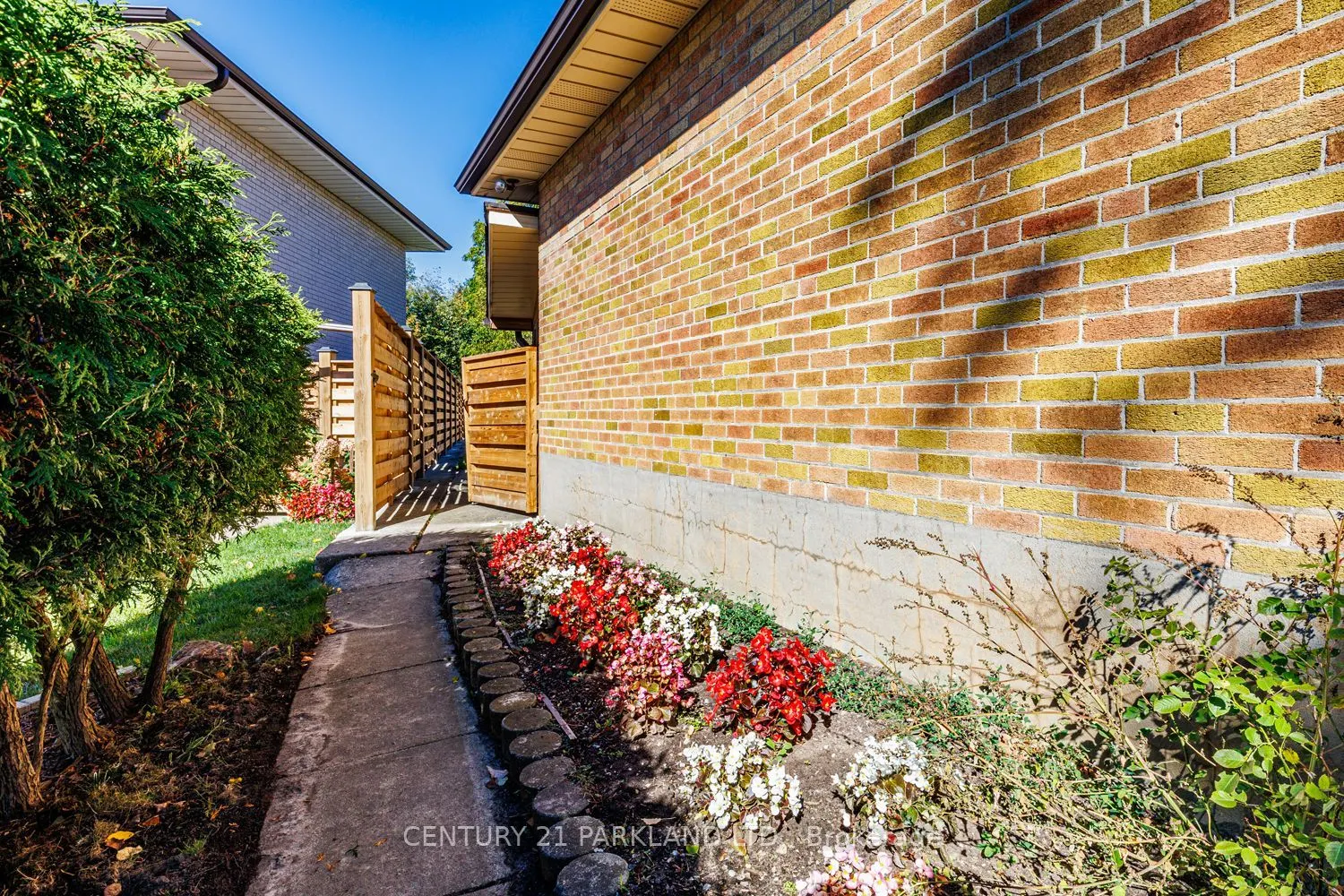 22 Waterfield Drive