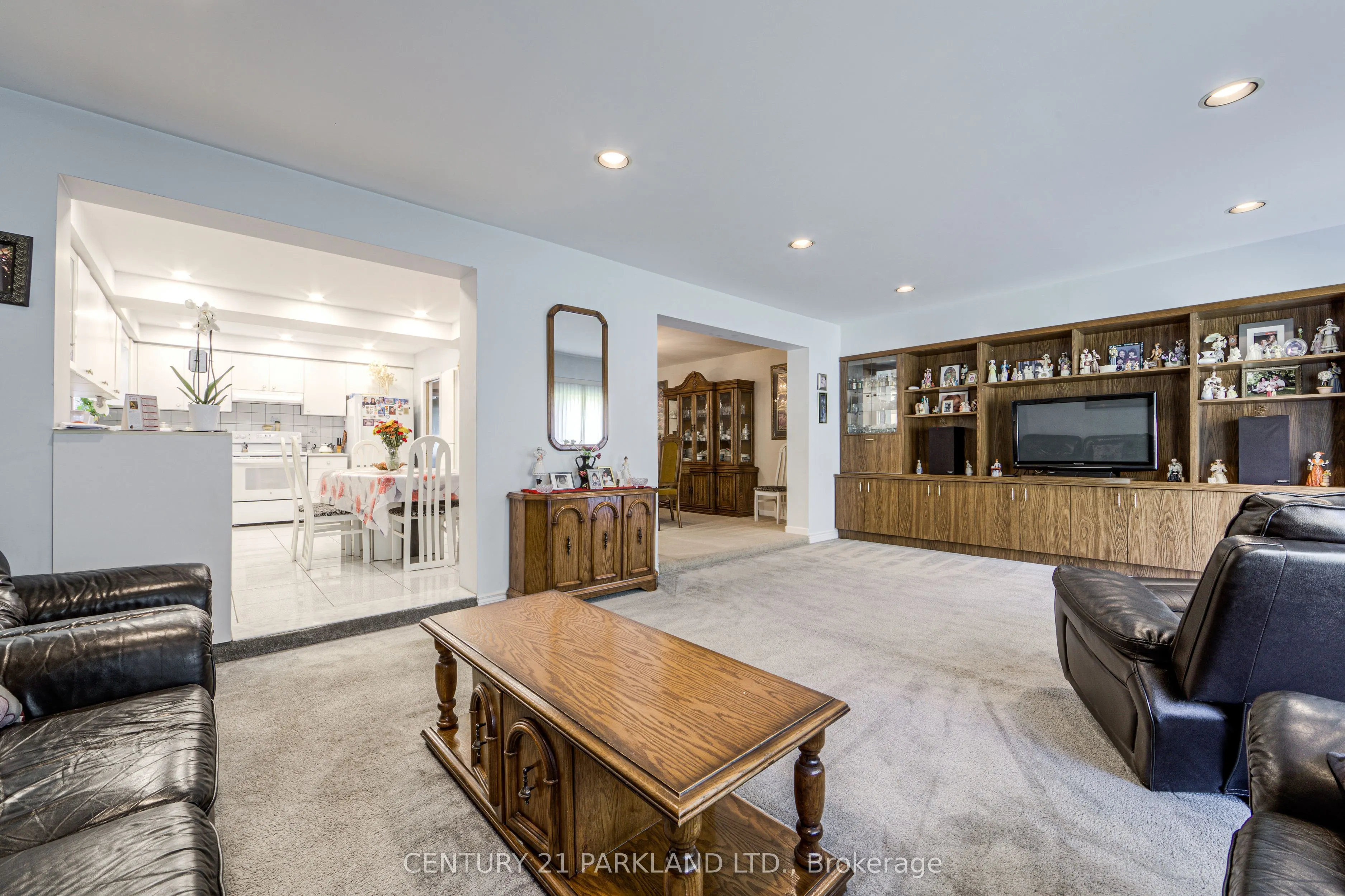 22 Waterfield Drive