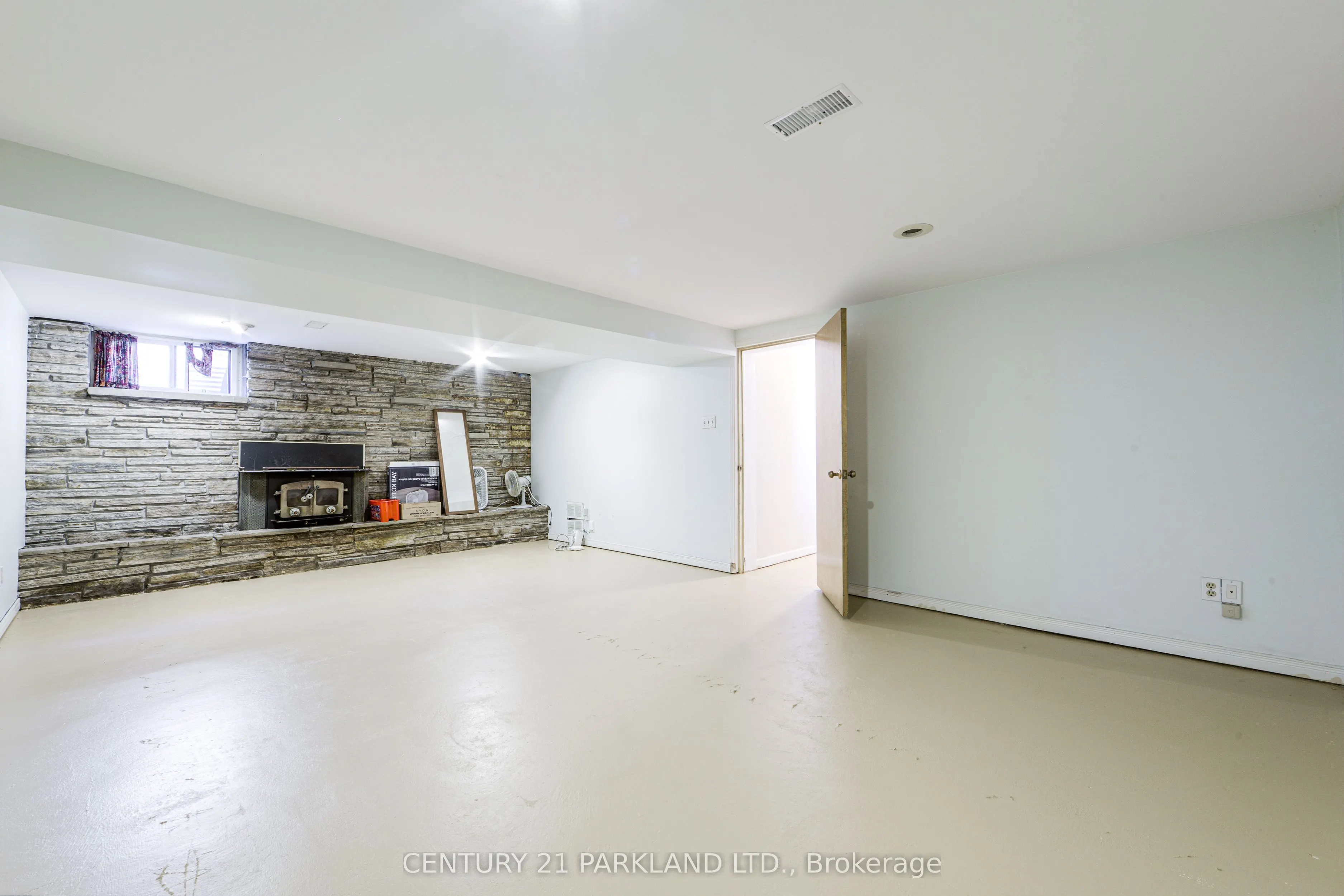 22 Waterfield Drive