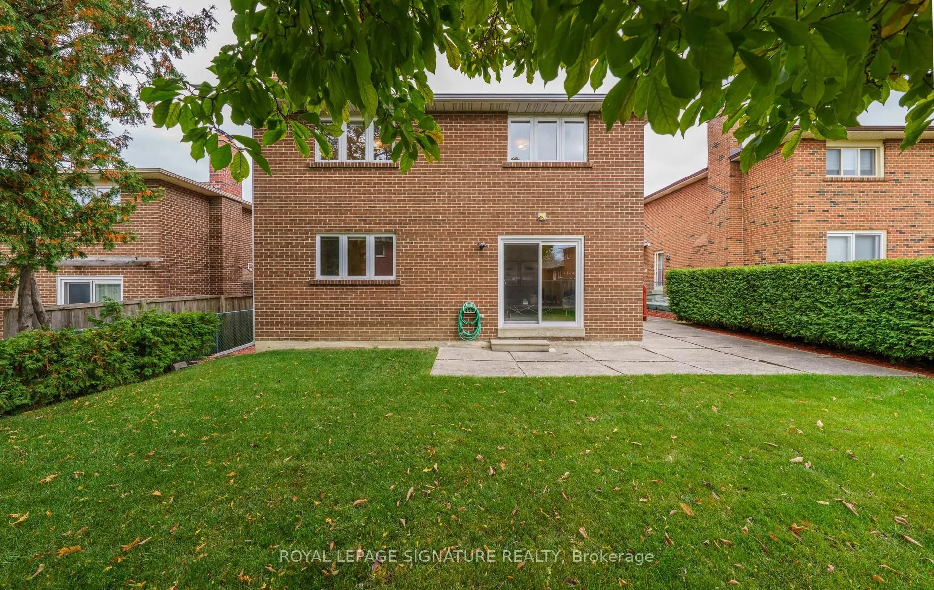 68 Ellenhall Square