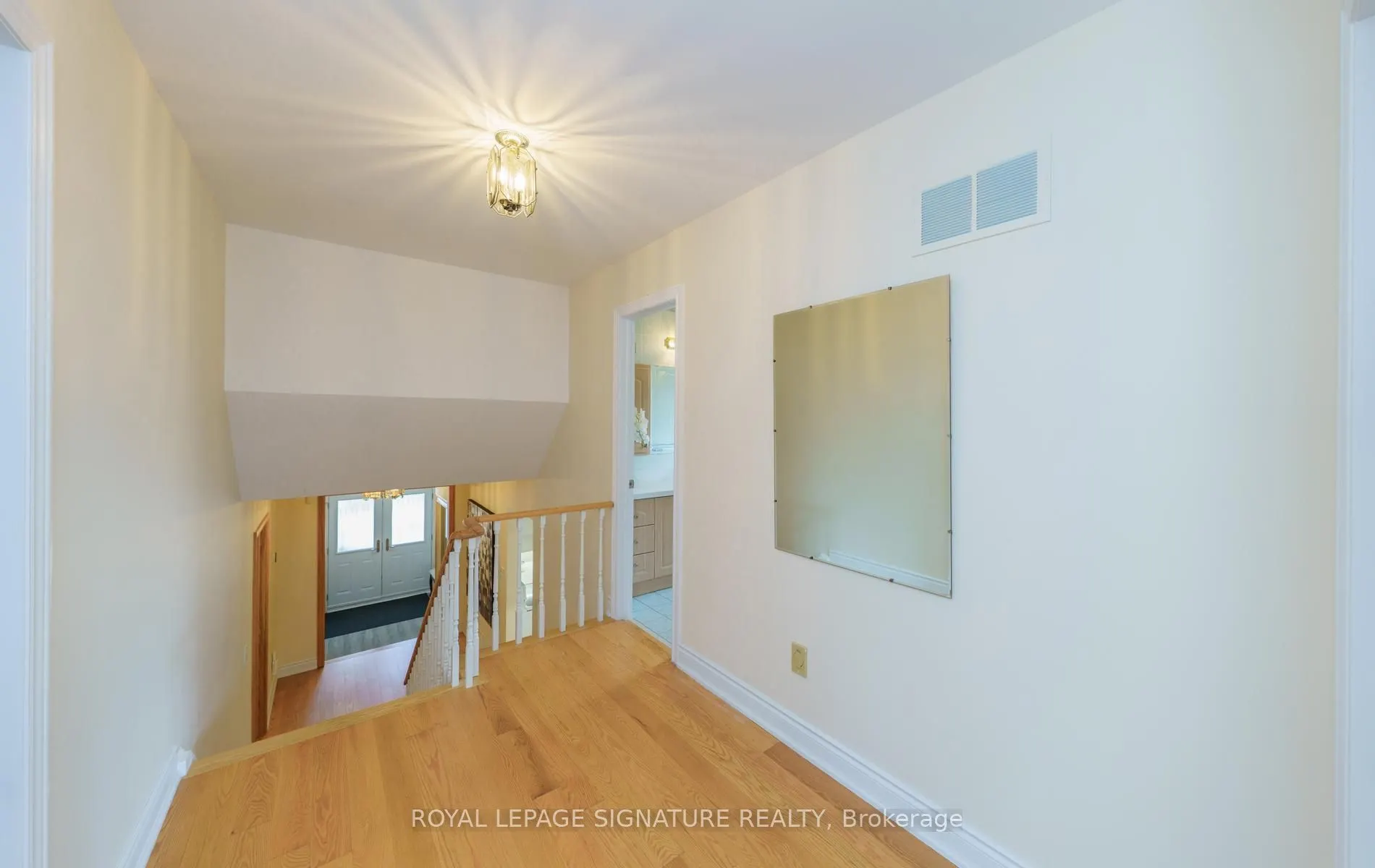 68 Ellenhall Square