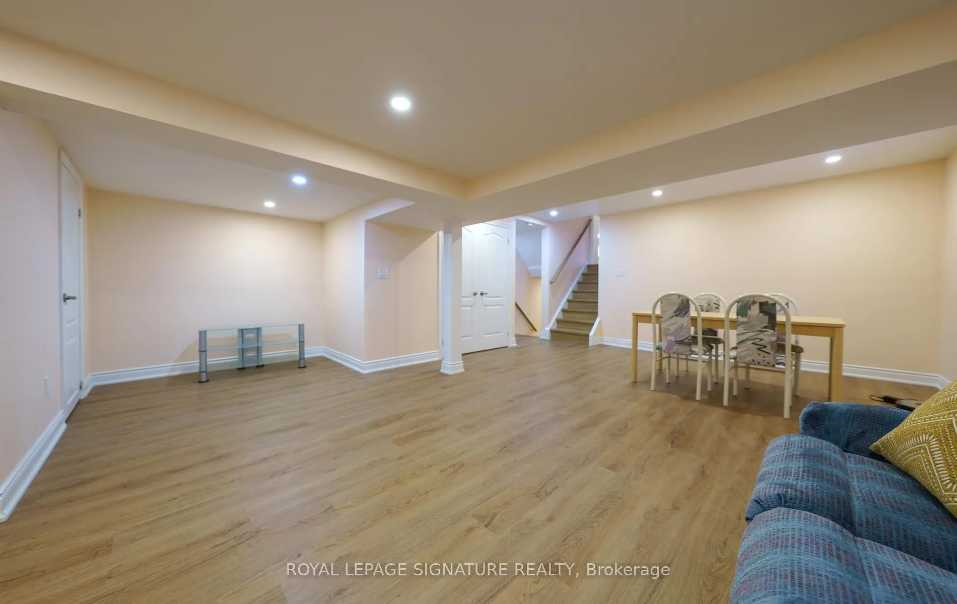 68 Ellenhall Square