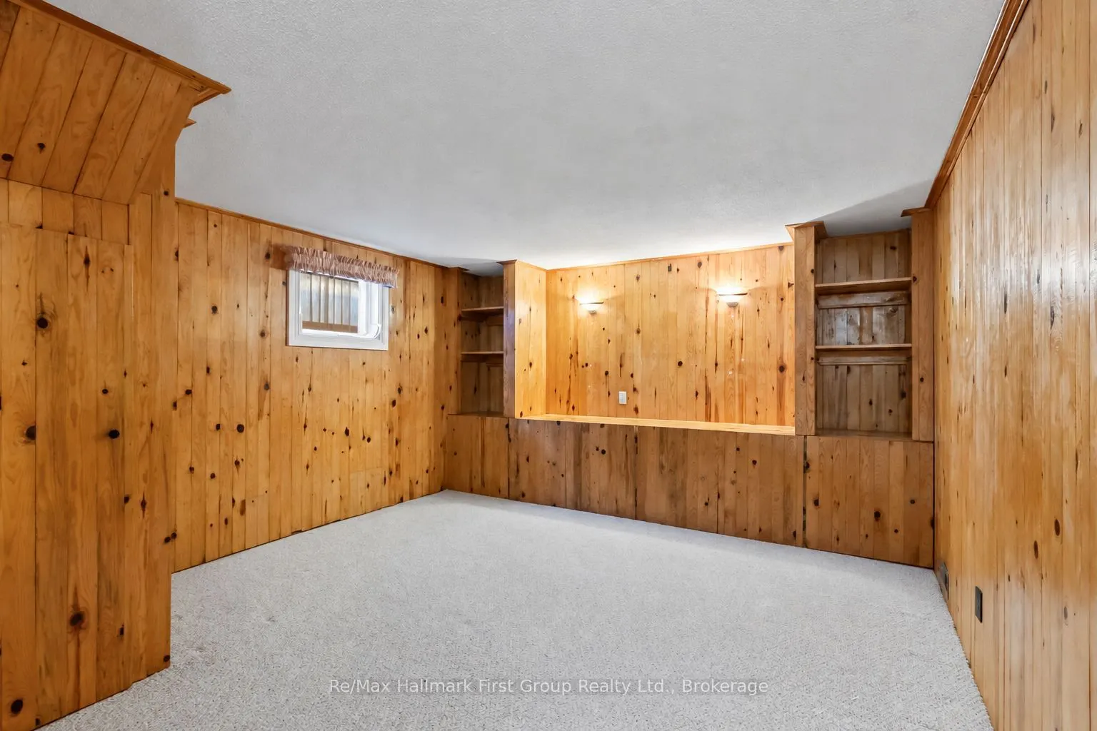 8 Calais Street