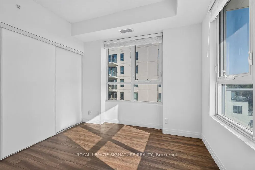 22 East Haven Drive #1010