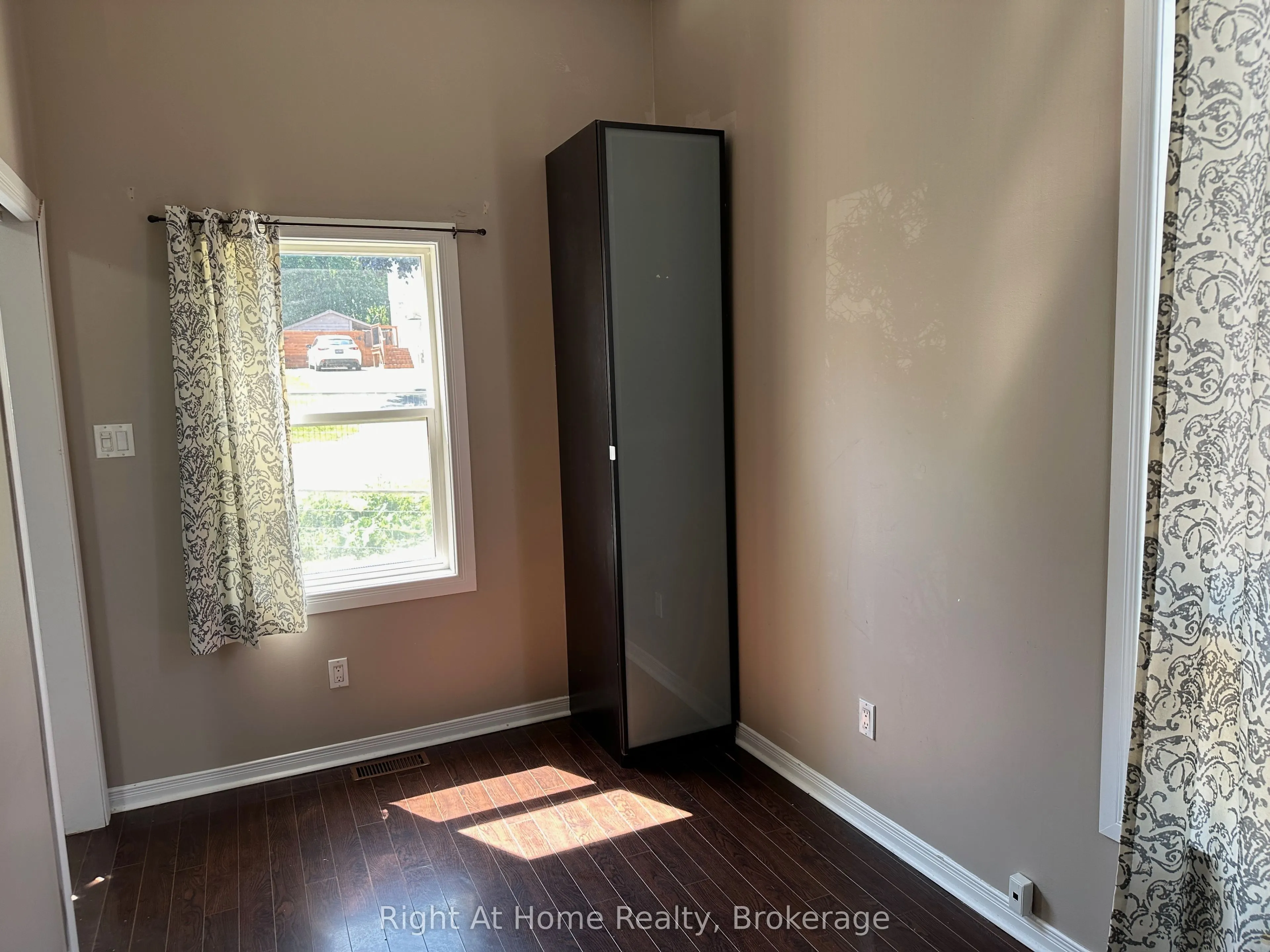 1119 King Street #Unit B
