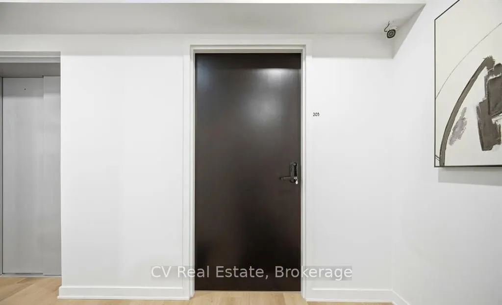 61 Orchard Park #403