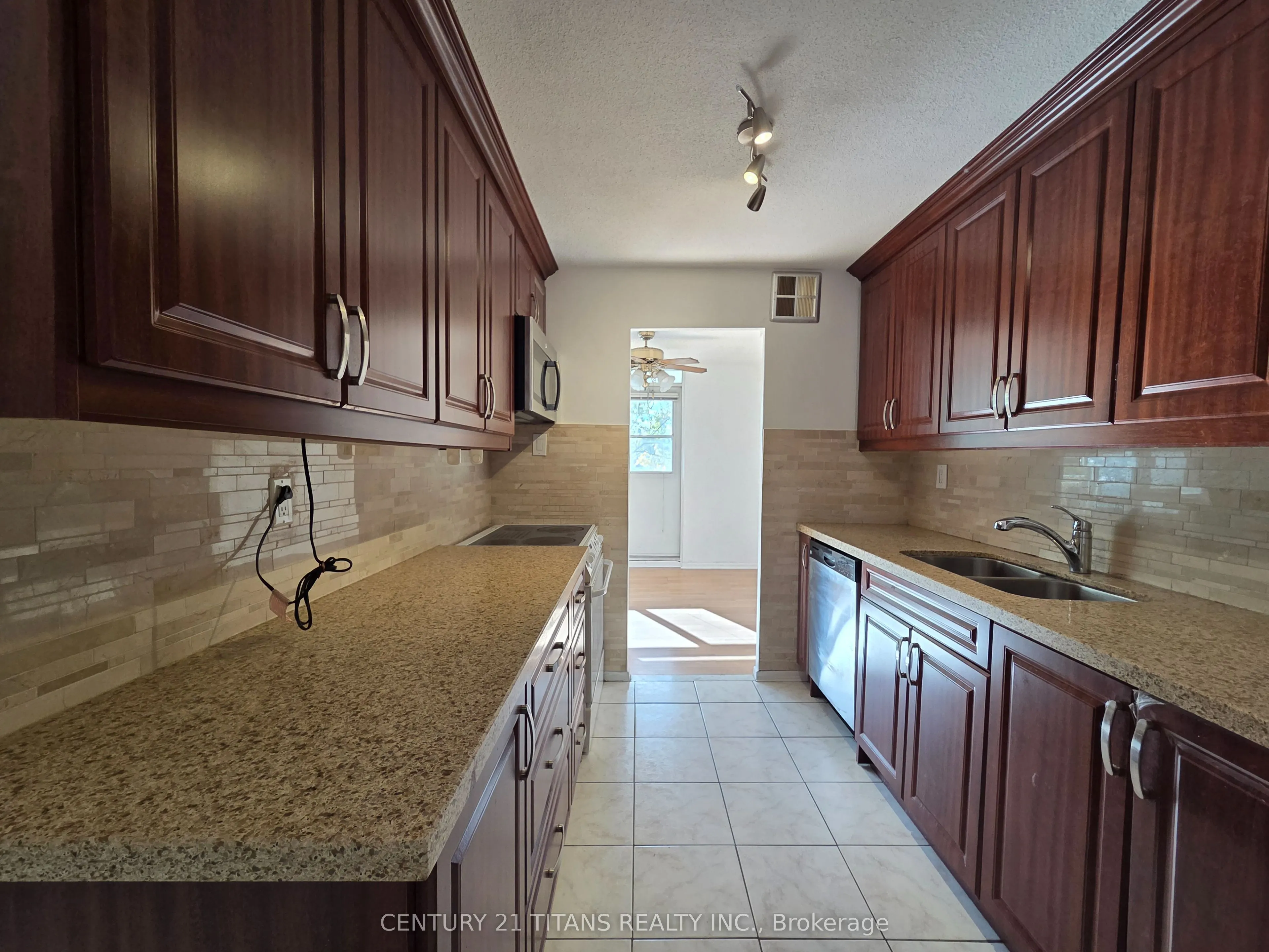 270 Palmdale Drive #510