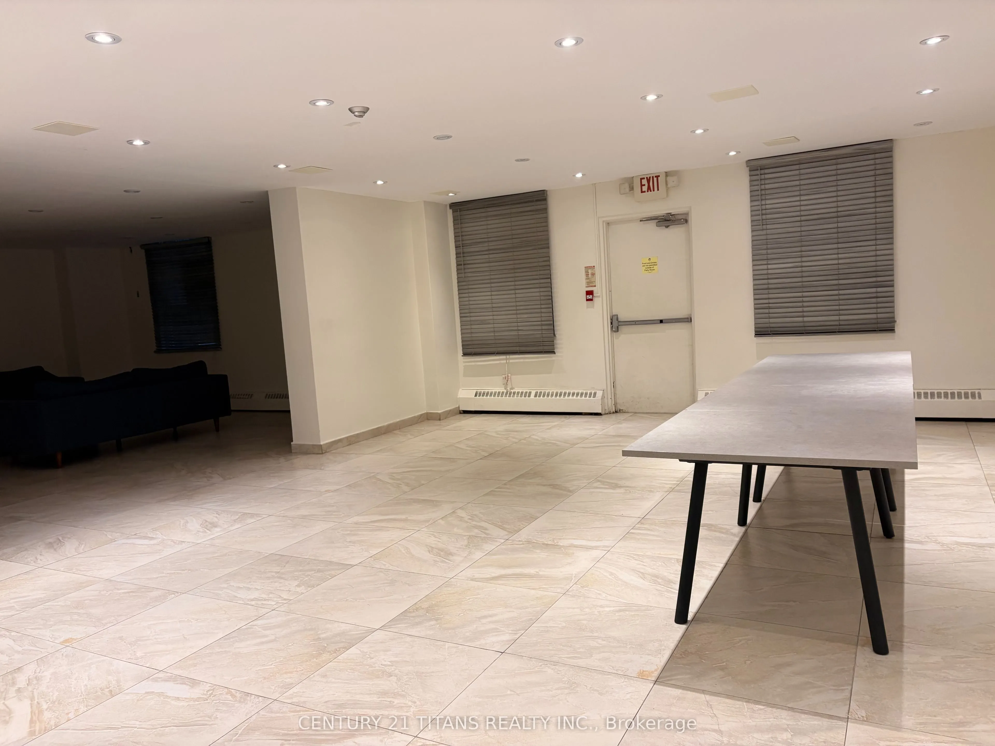 270 Palmdale Drive #510