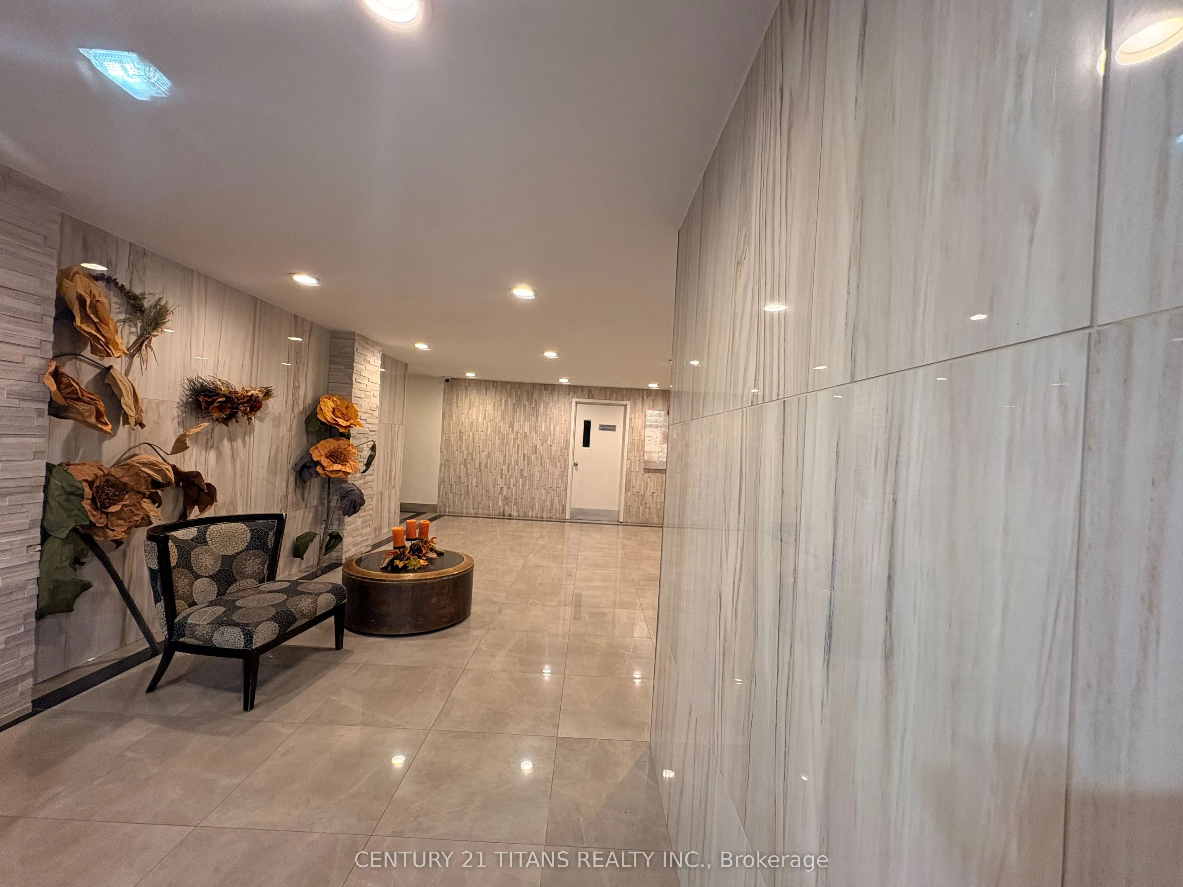 270 Palmdale Drive #510