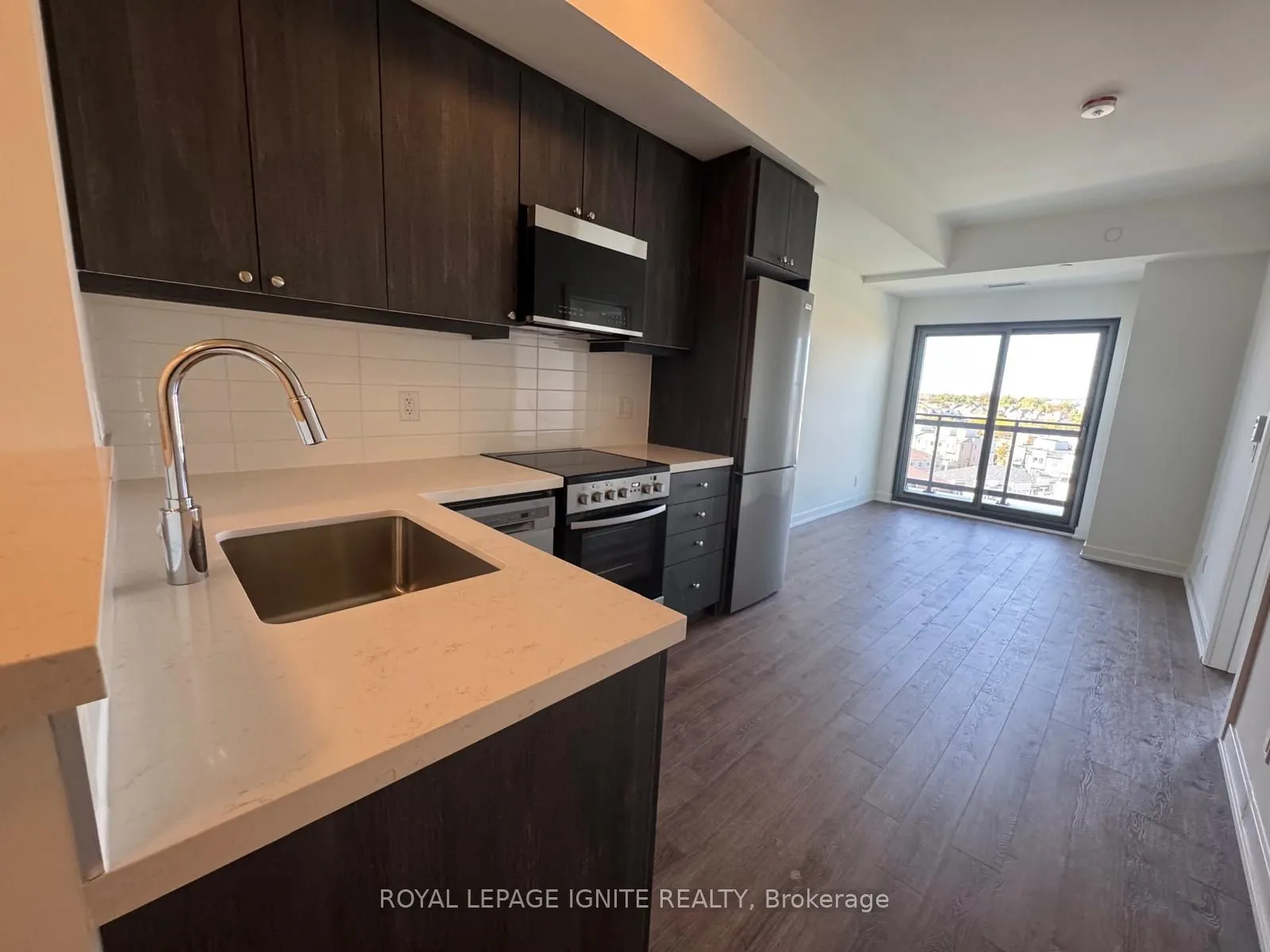 51 Clarington Boulevard #810