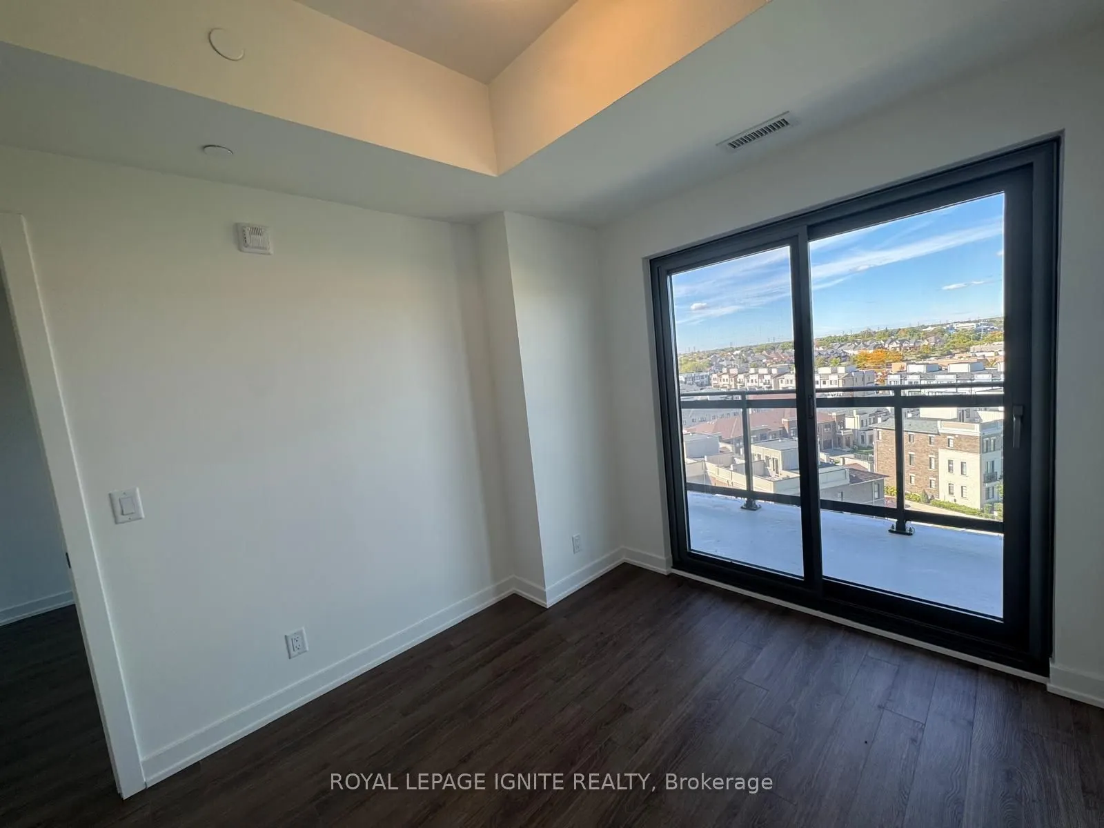 51 Clarington Boulevard #810