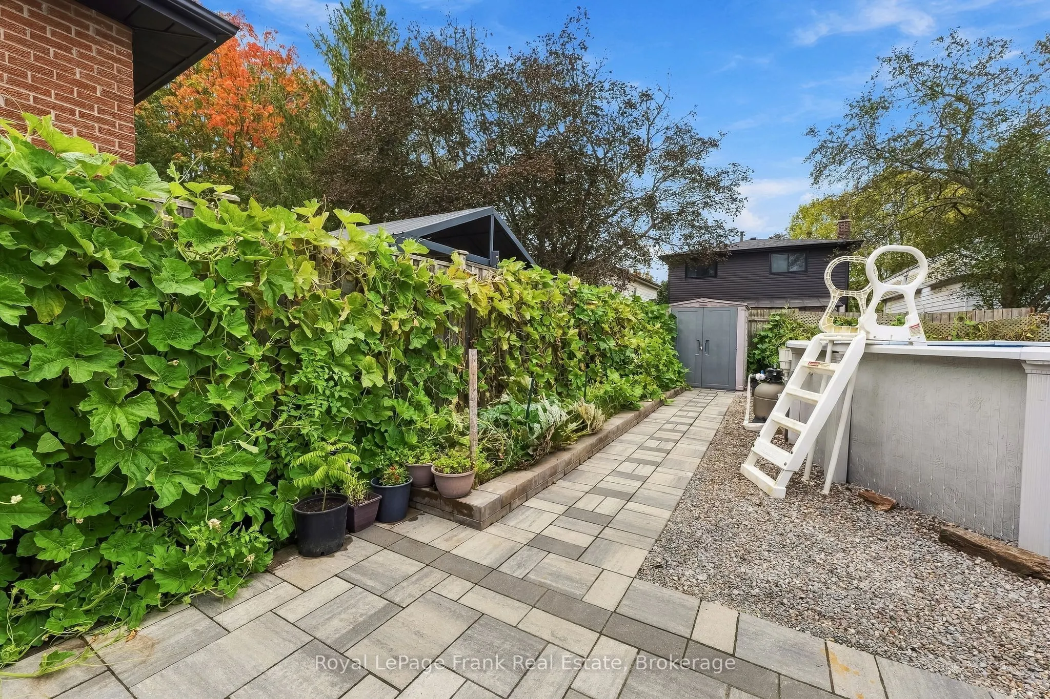 15 Hillier Street