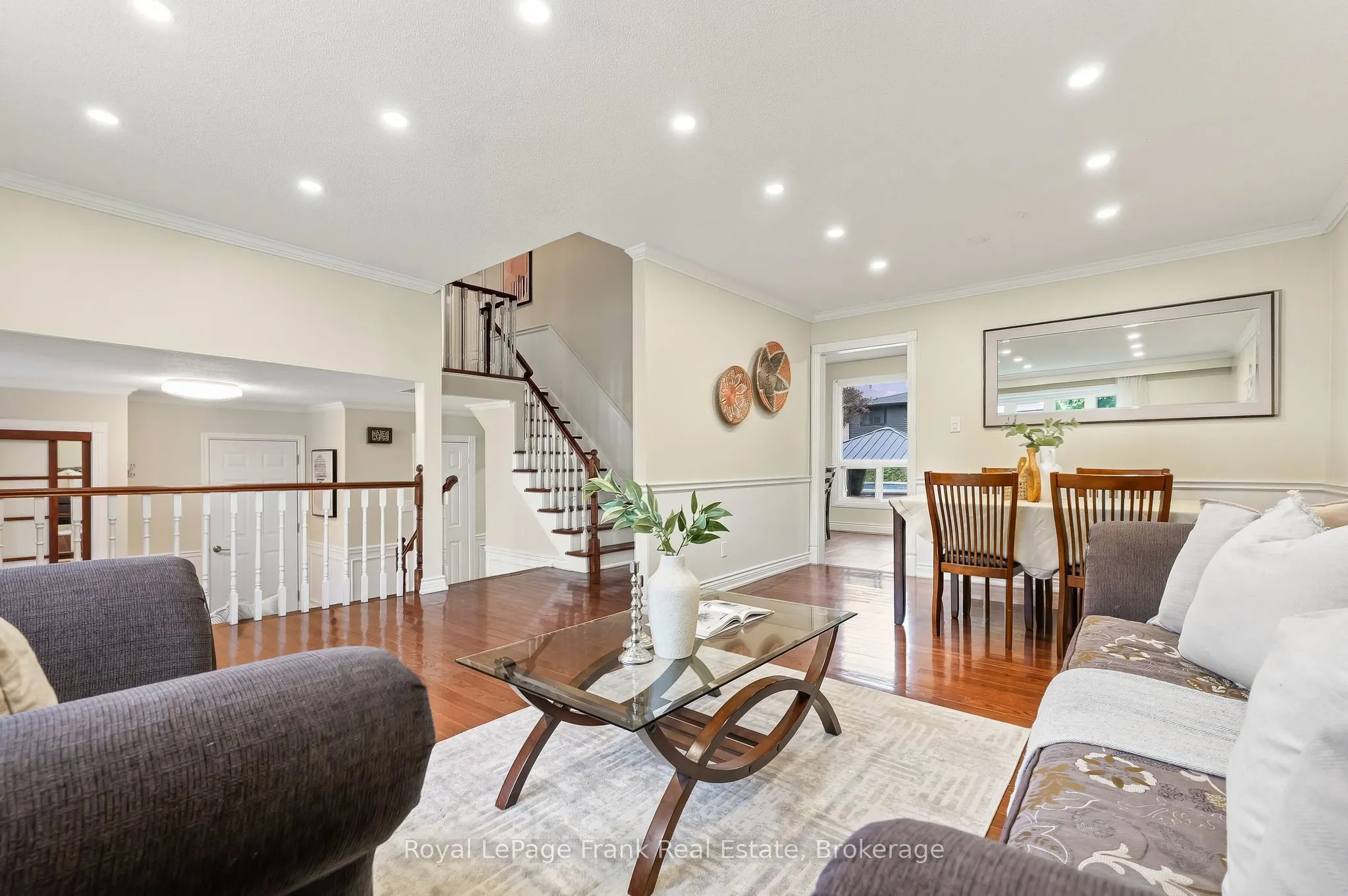 15 Hillier Street