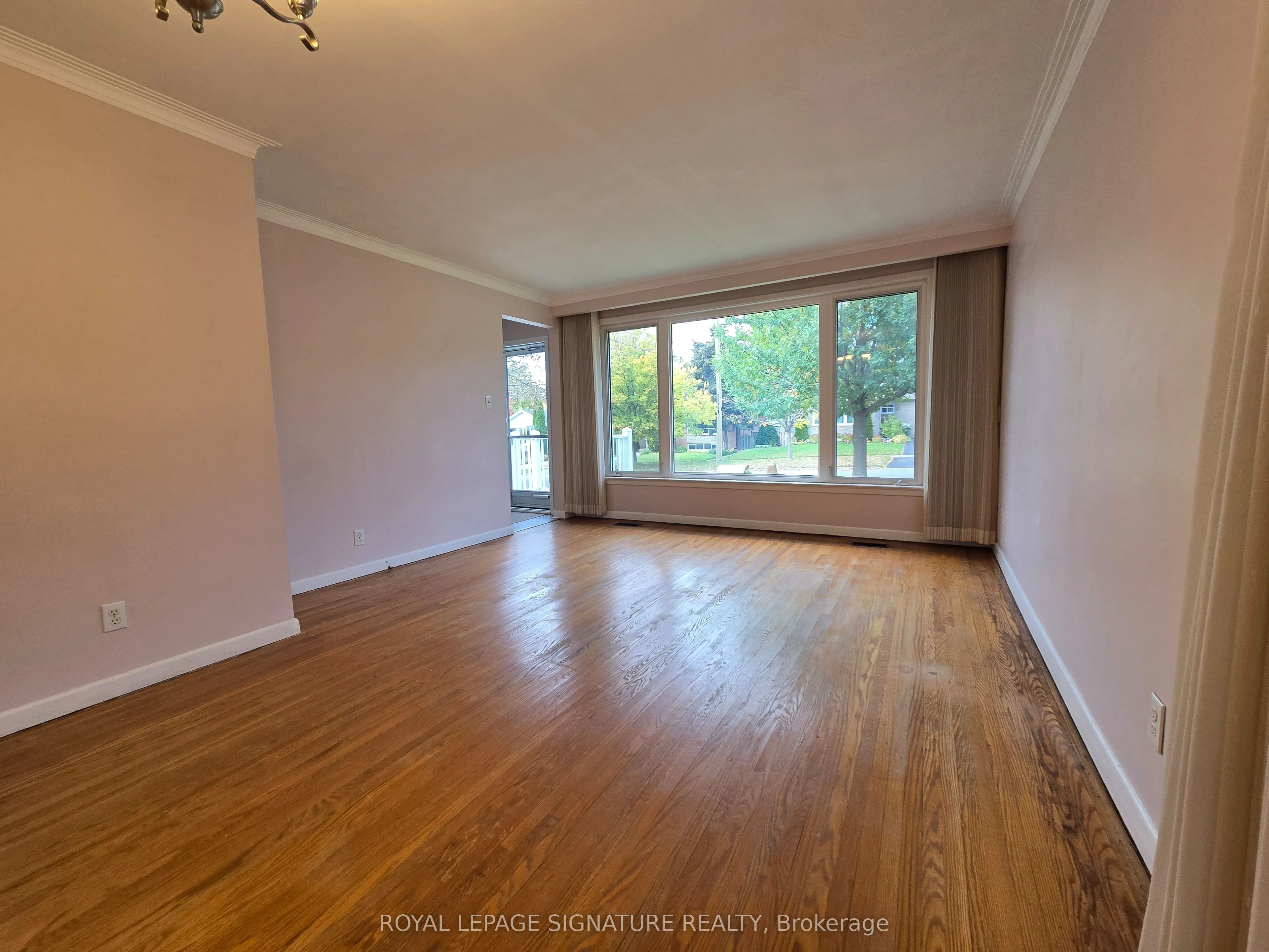 7 Scotchdale Avenue