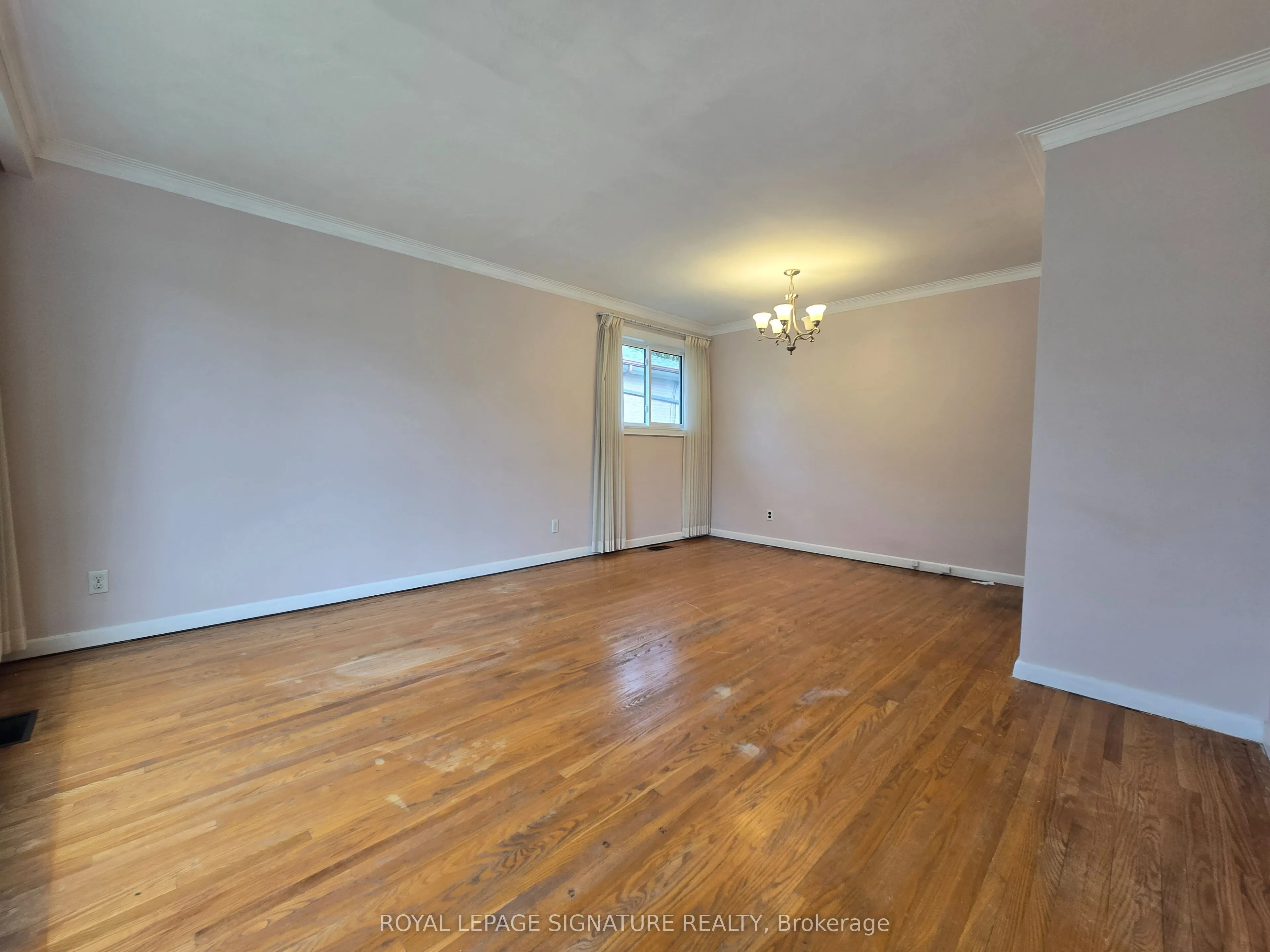 7 Scotchdale Avenue