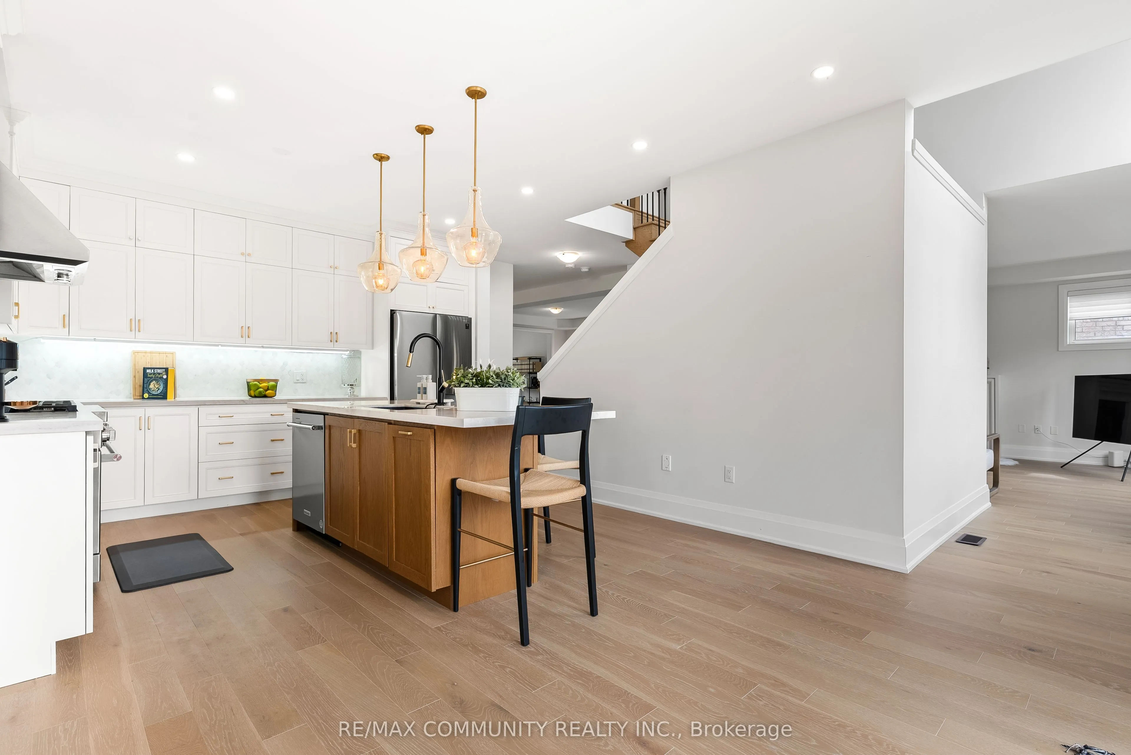 2511 Florentine Place